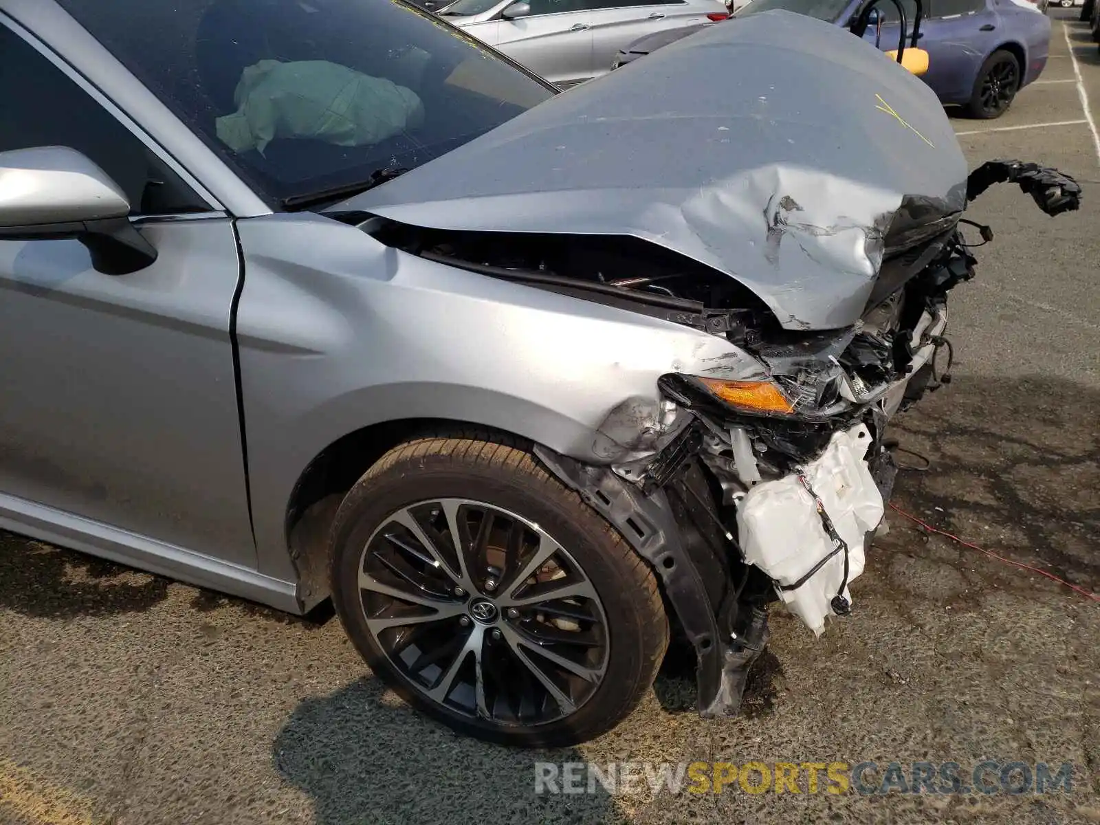 9 Photograph of a damaged car 4T1B11HK6KU690507 TOYOTA CAMRY 2019