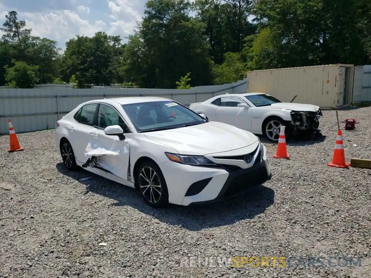 1 Photograph of a damaged car 4T1B11HK6KU690667 TOYOTA CAMRY 2019