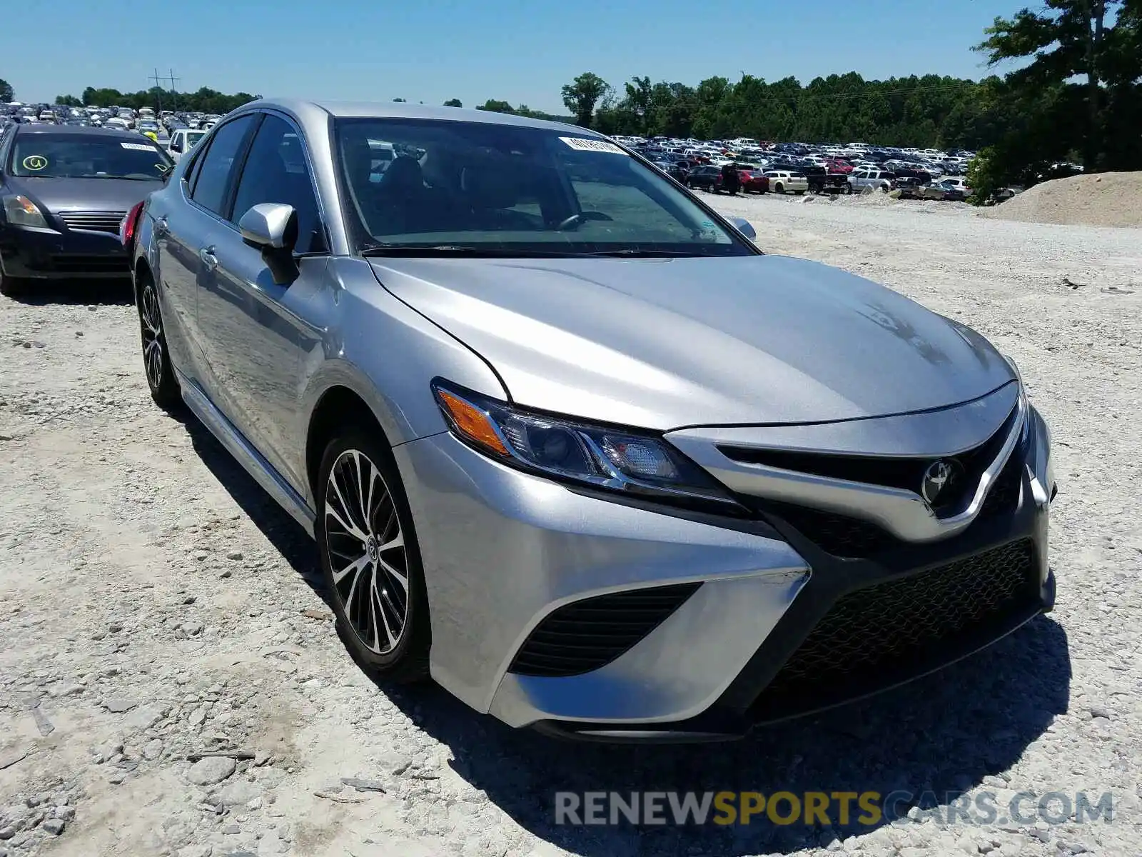 1 Photograph of a damaged car 4T1B11HK6KU692127 TOYOTA CAMRY 2019