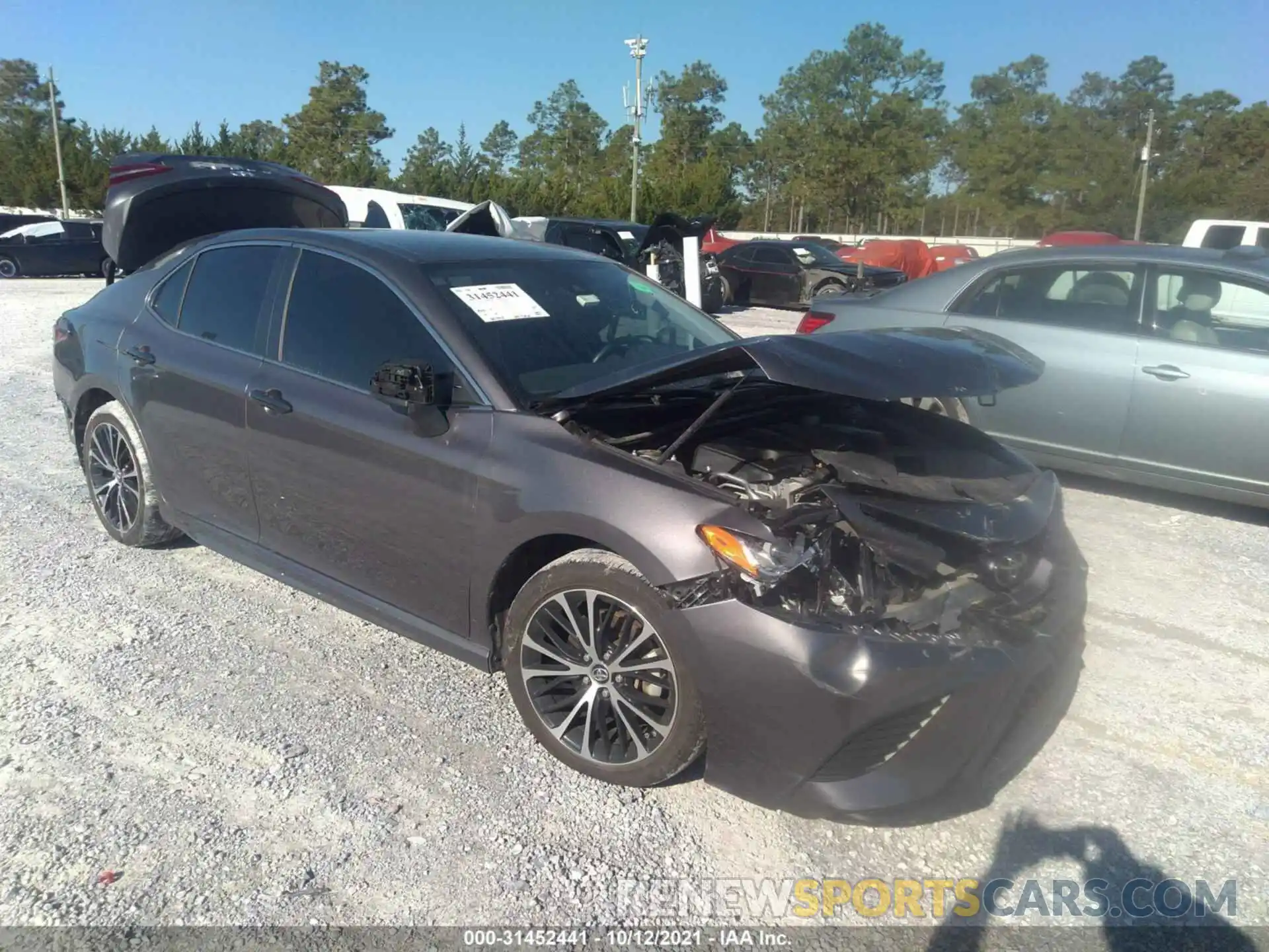 1 Photograph of a damaged car 4T1B11HK6KU692323 TOYOTA CAMRY 2019