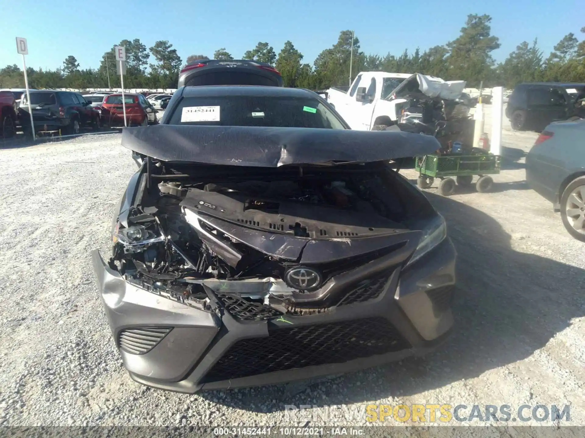 6 Photograph of a damaged car 4T1B11HK6KU692323 TOYOTA CAMRY 2019