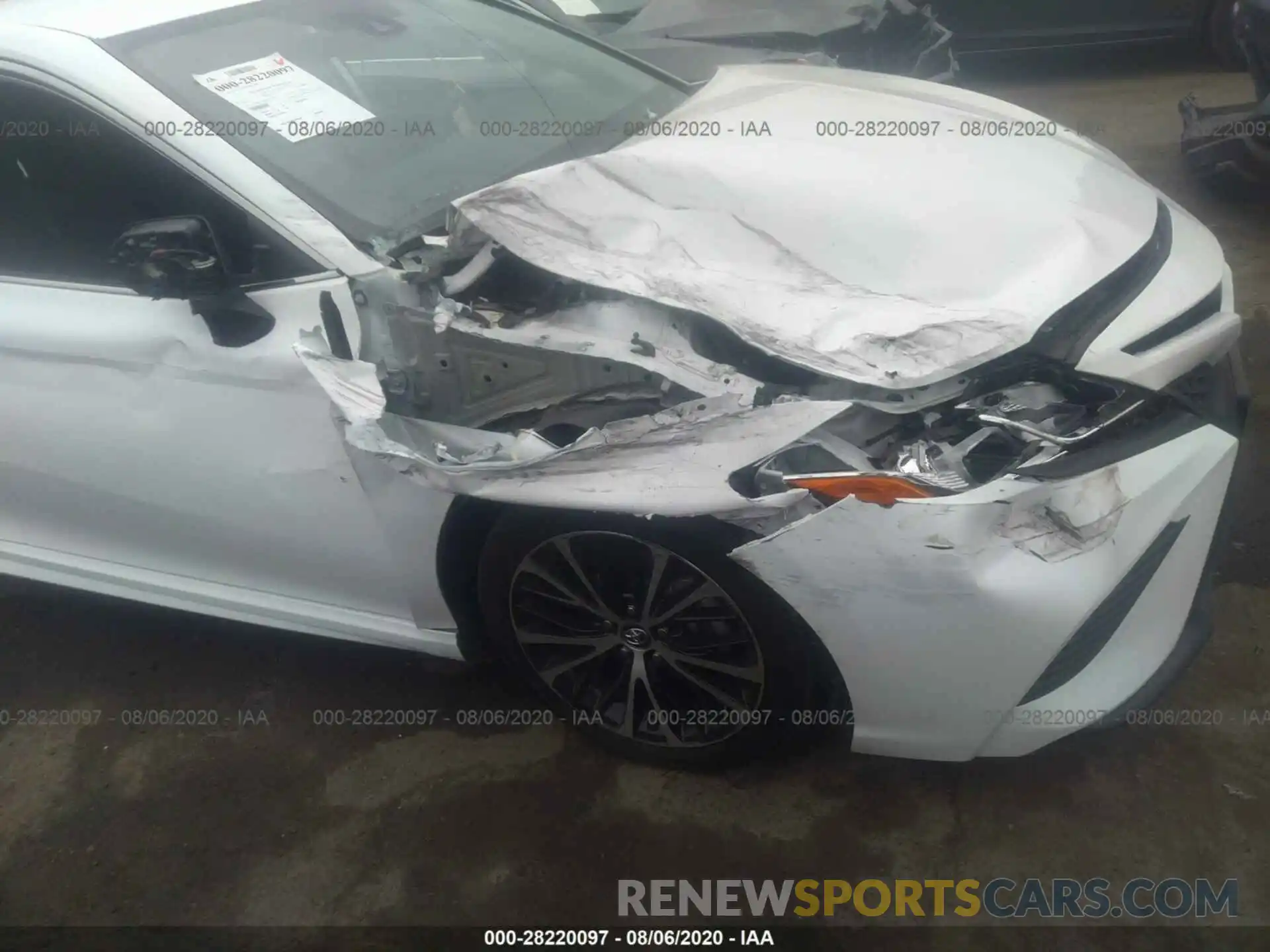 6 Photograph of a damaged car 4T1B11HK6KU695190 TOYOTA CAMRY 2019