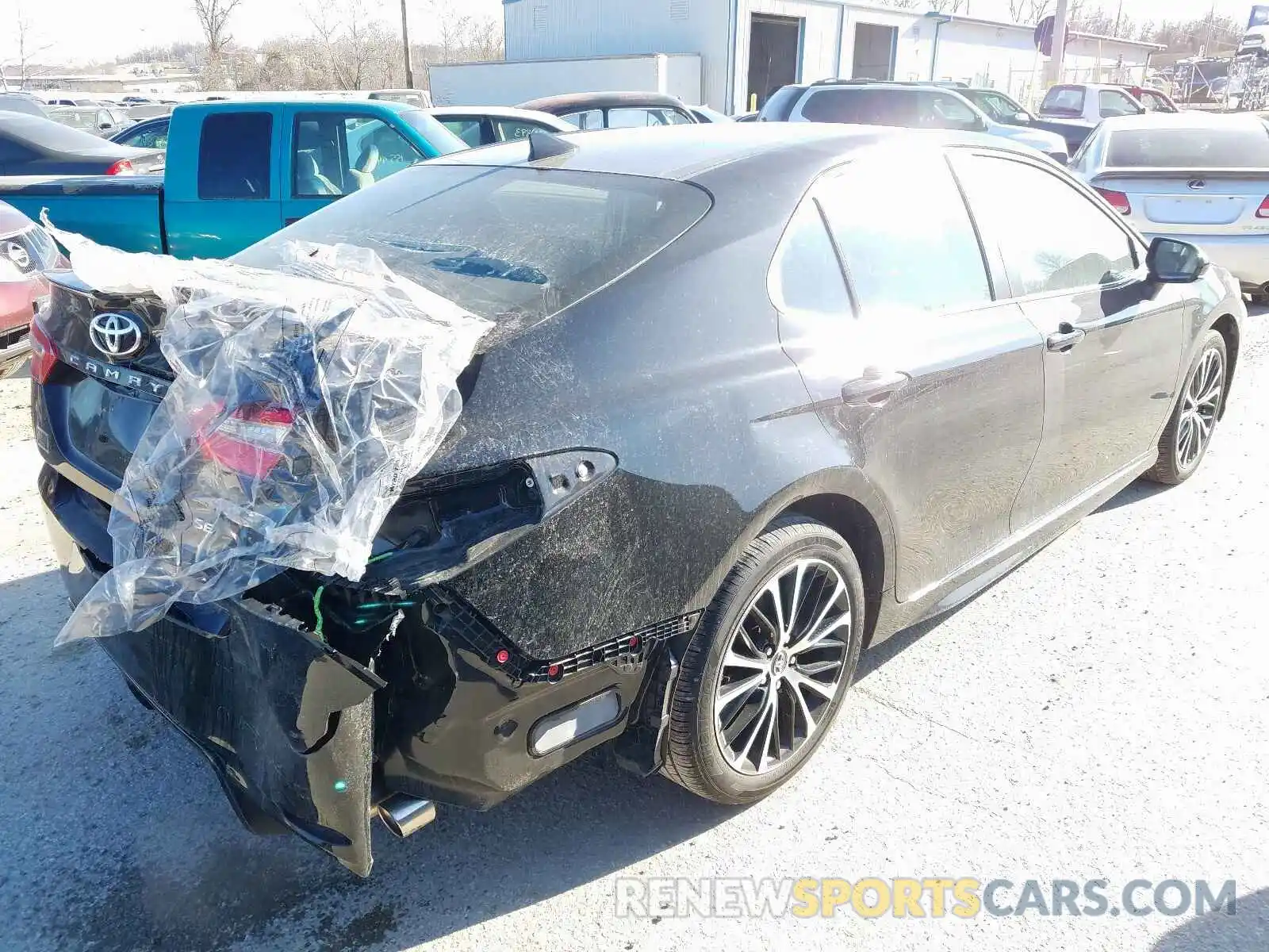 4 Photograph of a damaged car 4T1B11HK6KU695643 TOYOTA CAMRY 2019