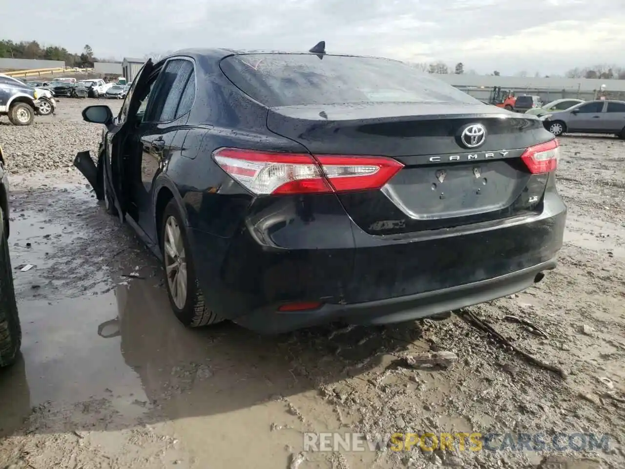 3 Photograph of a damaged car 4T1B11HK6KU696503 TOYOTA CAMRY 2019