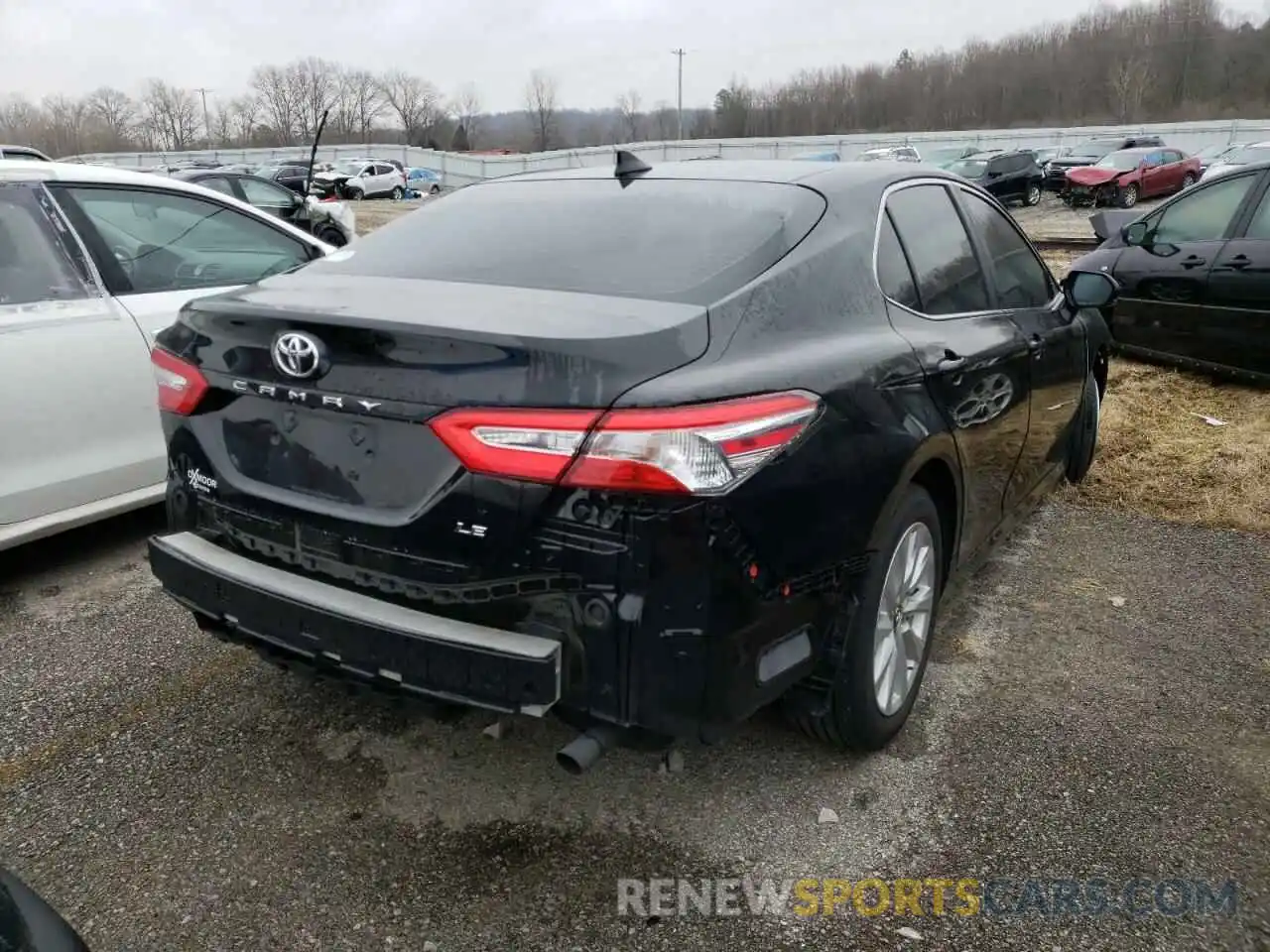 4 Photograph of a damaged car 4T1B11HK6KU696971 TOYOTA CAMRY 2019