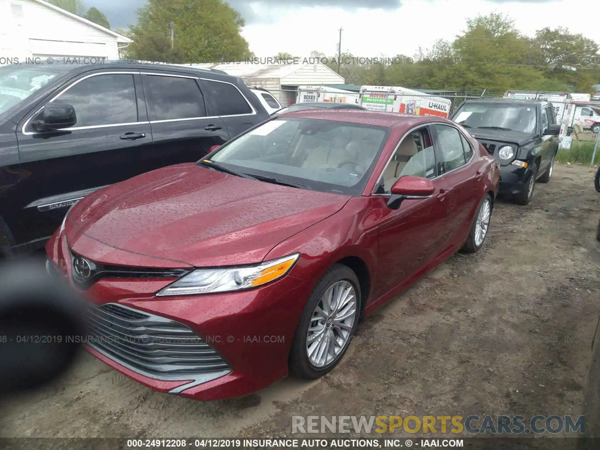 2 Photograph of a damaged car 4T1B11HK6KU697974 TOYOTA CAMRY 2019