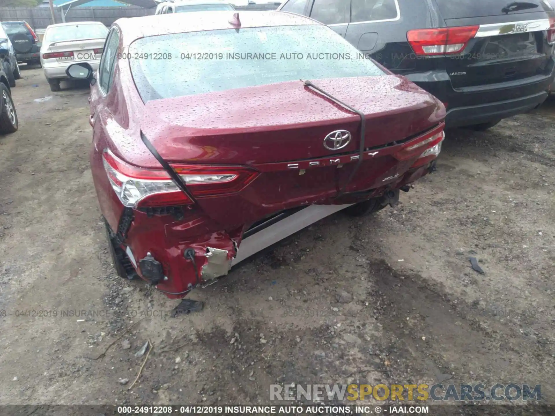 6 Photograph of a damaged car 4T1B11HK6KU697974 TOYOTA CAMRY 2019