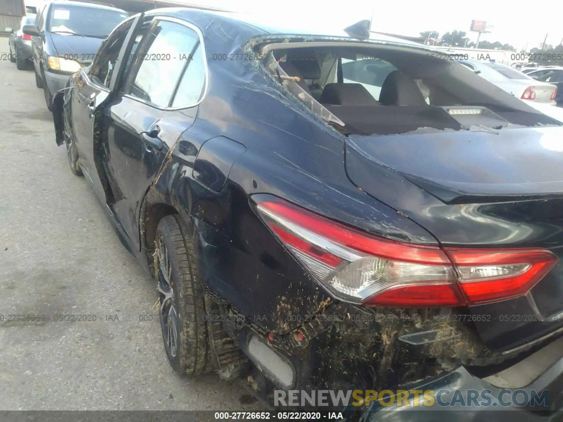 3 Photograph of a damaged car 4T1B11HK6KU698462 TOYOTA CAMRY 2019