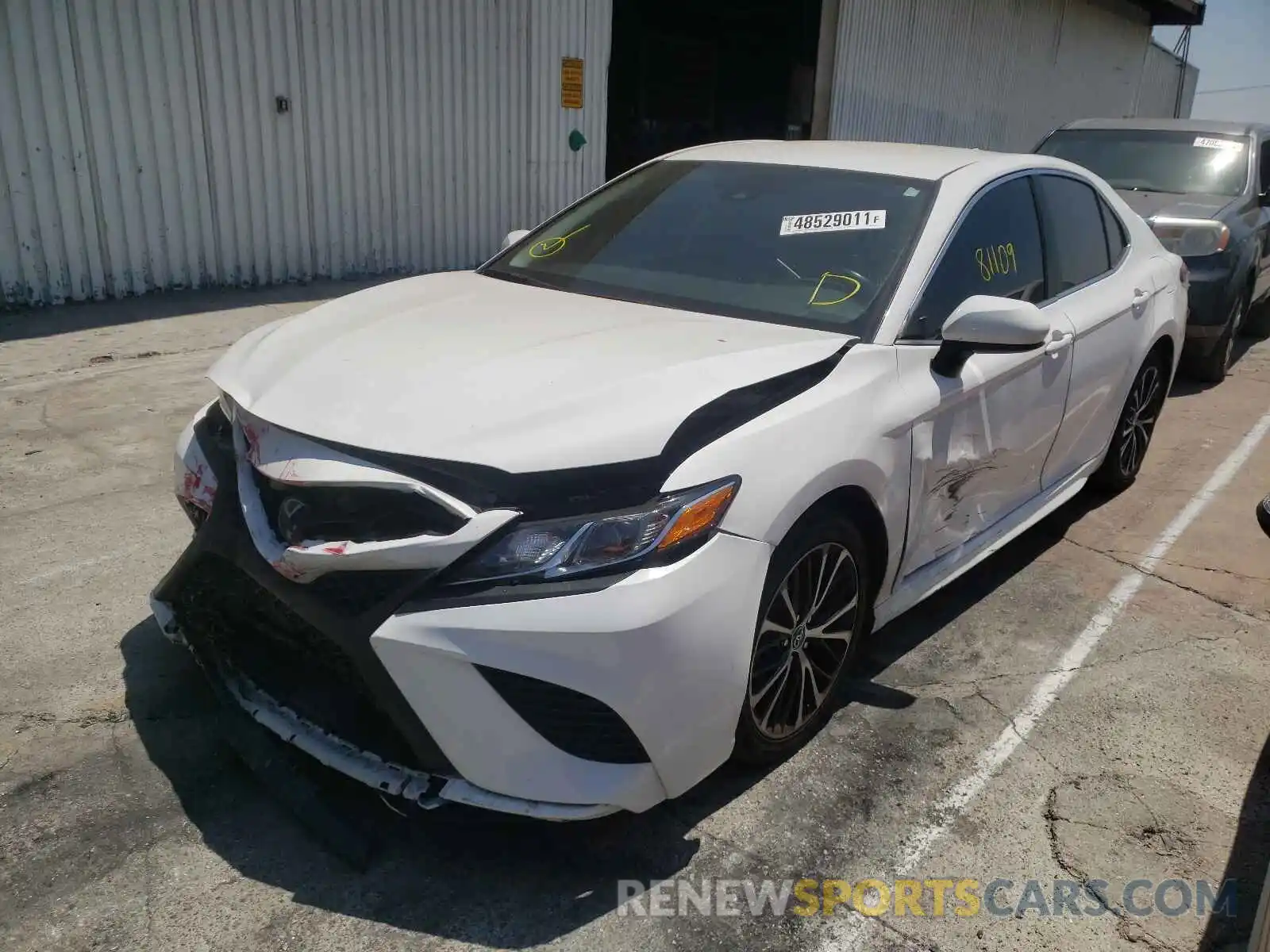 2 Photograph of a damaged car 4T1B11HK6KU700047 TOYOTA CAMRY 2019