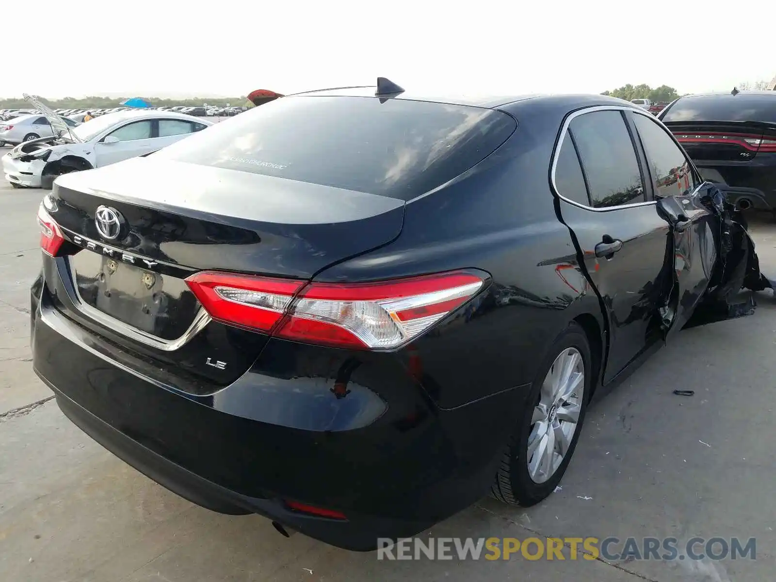 4 Photograph of a damaged car 4T1B11HK6KU701019 TOYOTA CAMRY 2019