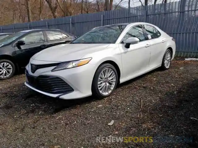 2 Photograph of a damaged car 4T1B11HK6KU703353 TOYOTA CAMRY 2019