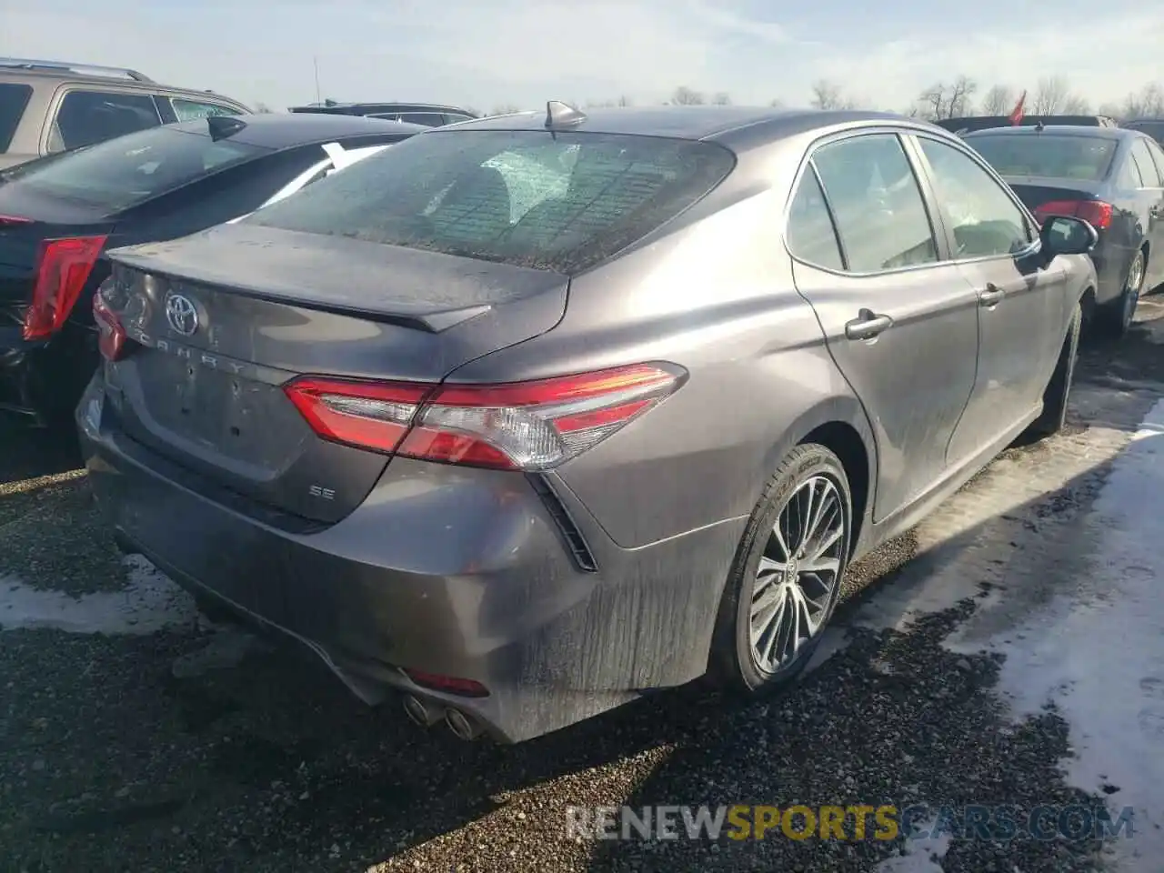 4 Photograph of a damaged car 4T1B11HK6KU703854 TOYOTA CAMRY 2019