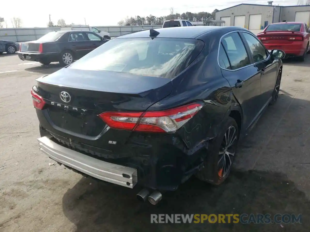 4 Photograph of a damaged car 4T1B11HK6KU706091 TOYOTA CAMRY 2019