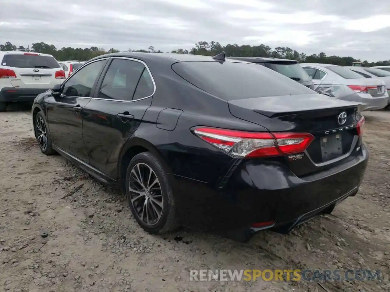 3 Photograph of a damaged car 4T1B11HK6KU708648 TOYOTA CAMRY 2019