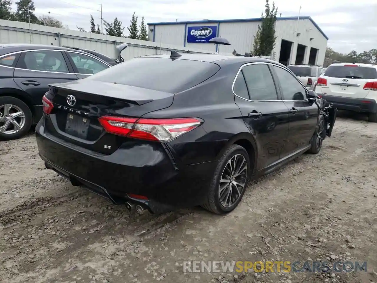 4 Photograph of a damaged car 4T1B11HK6KU708648 TOYOTA CAMRY 2019