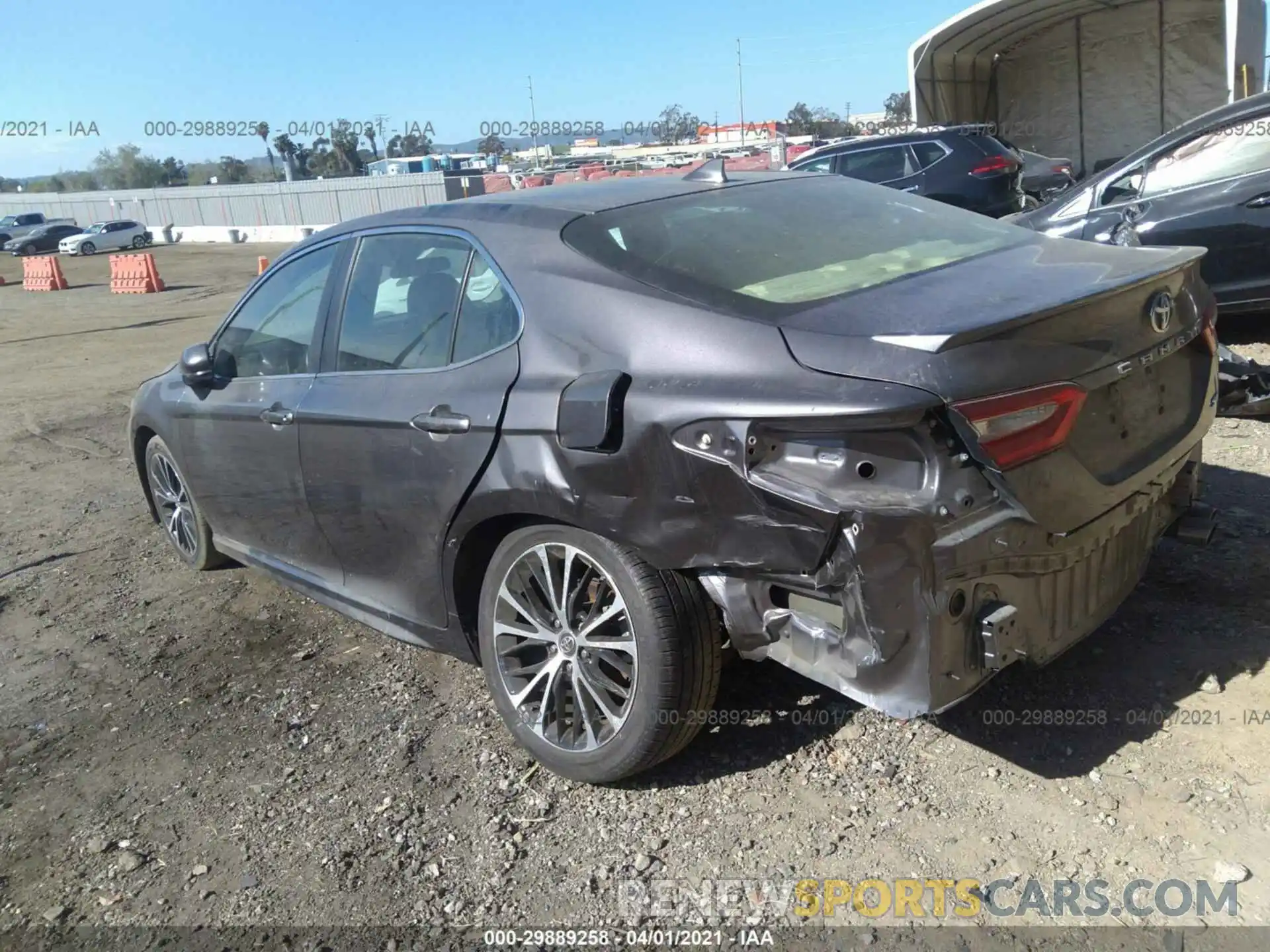 3 Photograph of a damaged car 4T1B11HK6KU710870 TOYOTA CAMRY 2019