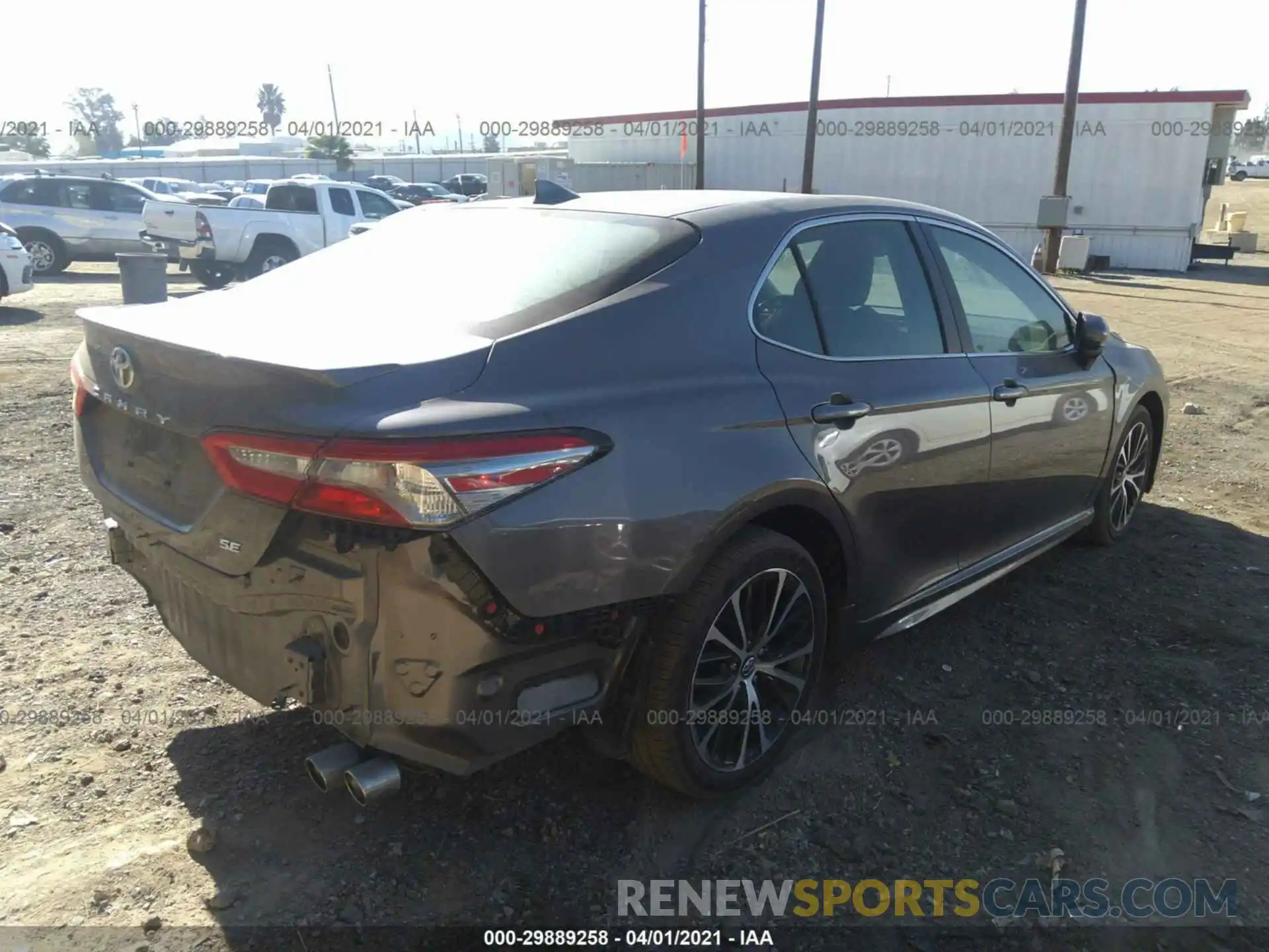 4 Photograph of a damaged car 4T1B11HK6KU710870 TOYOTA CAMRY 2019