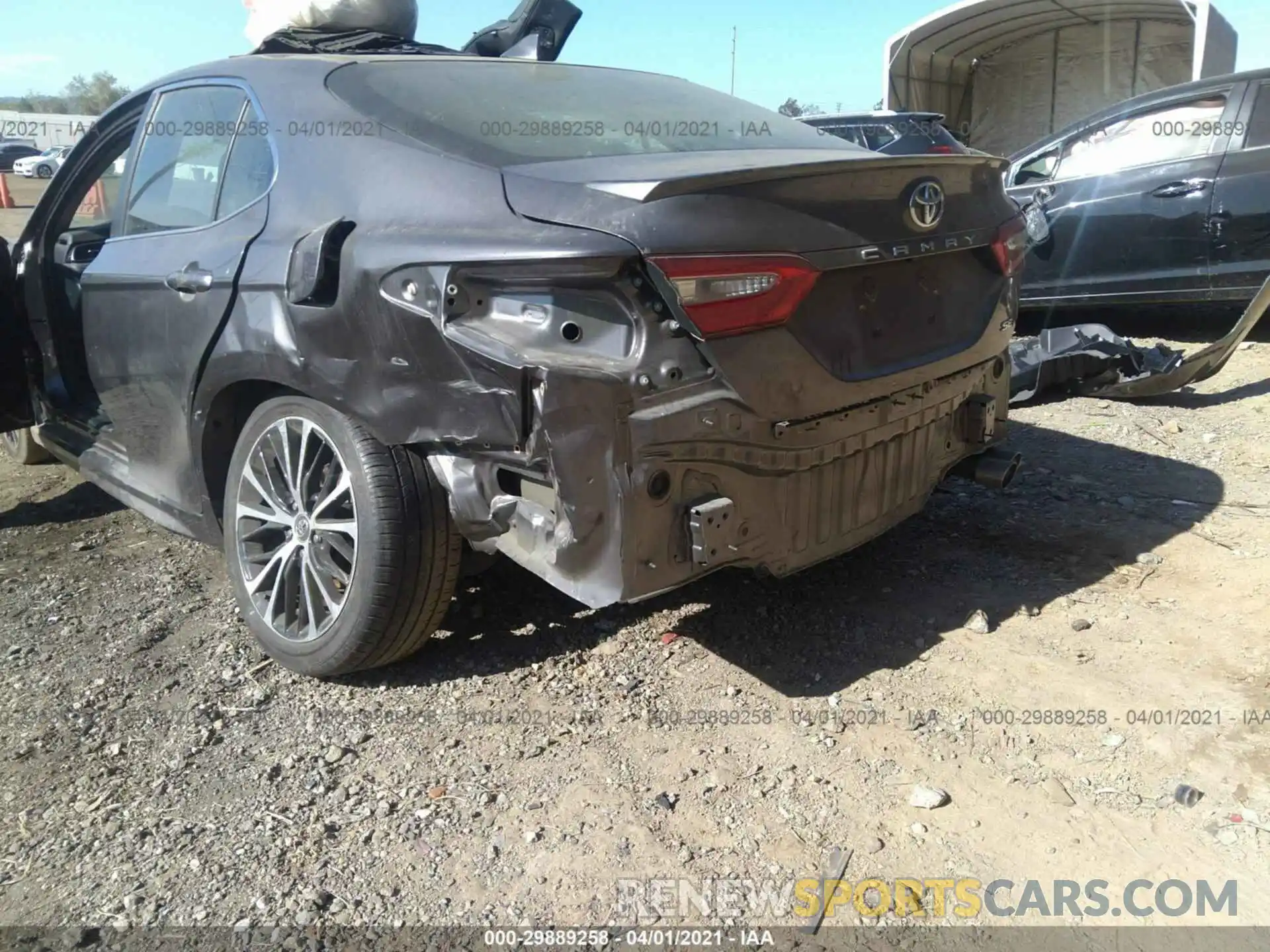 6 Photograph of a damaged car 4T1B11HK6KU710870 TOYOTA CAMRY 2019