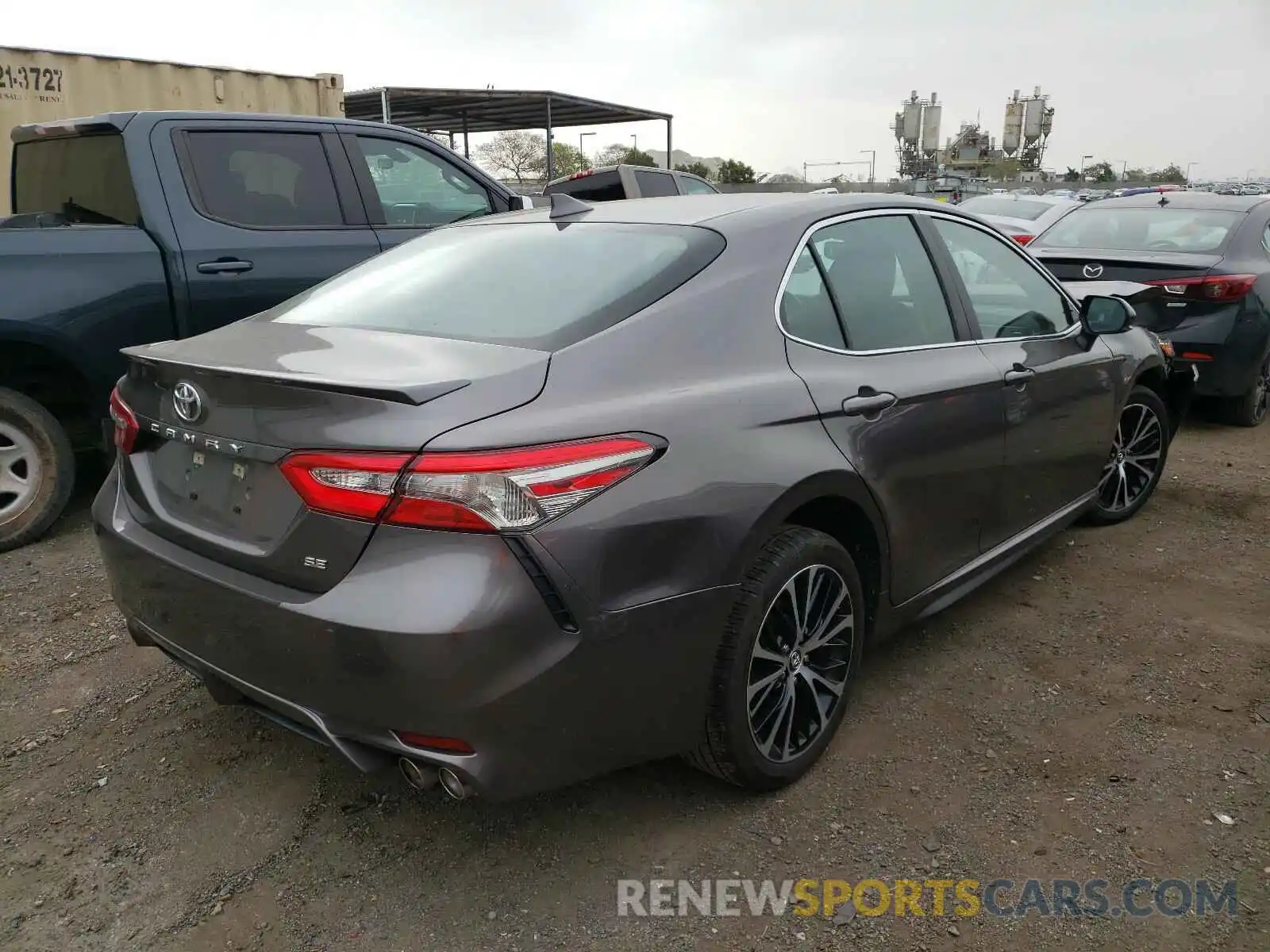 4 Фотография поврежденного автомобиля 4T1B11HK6KU713719 TOYOTA CAMRY 2019