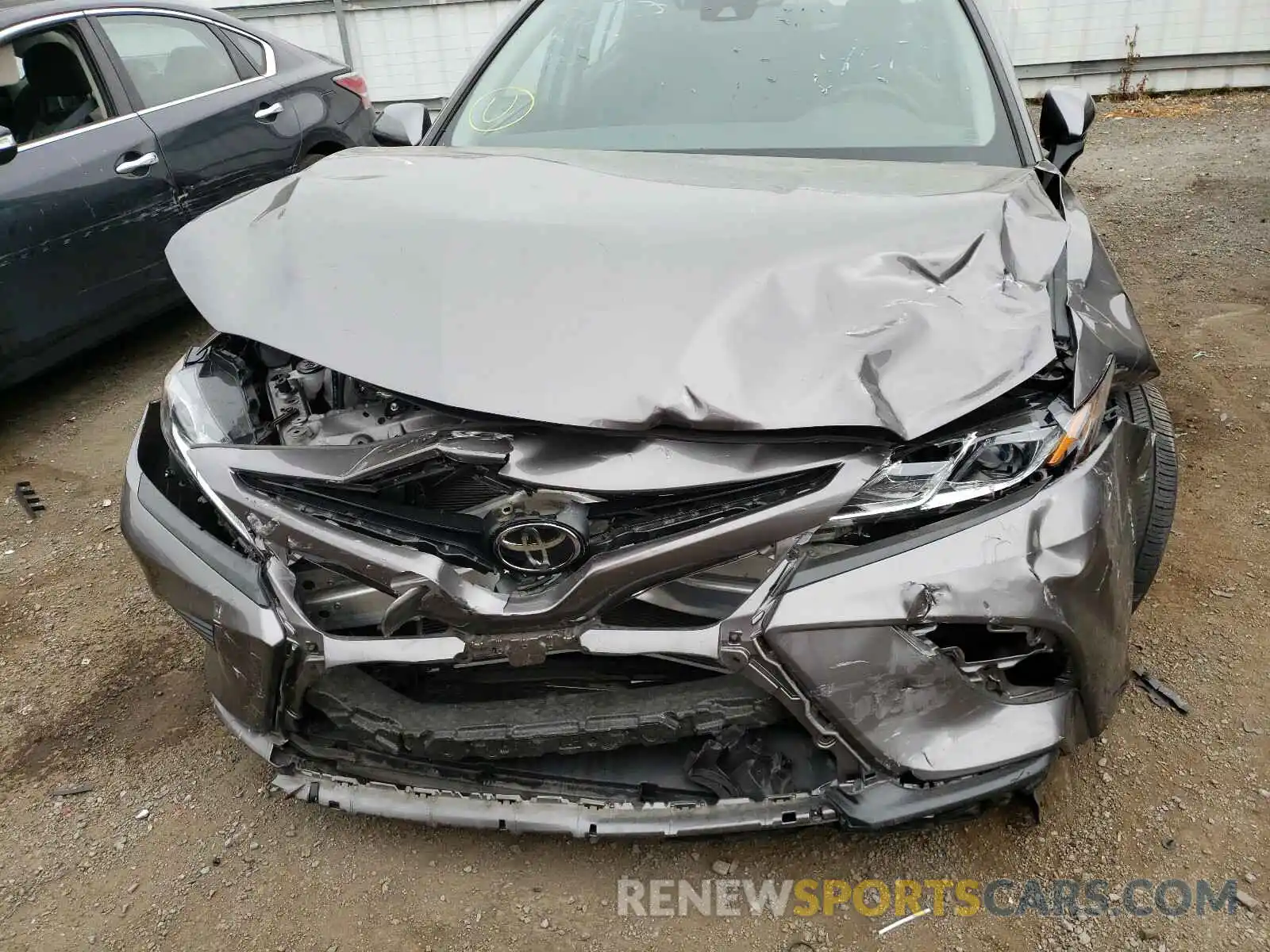 9 Photograph of a damaged car 4T1B11HK6KU713719 TOYOTA CAMRY 2019