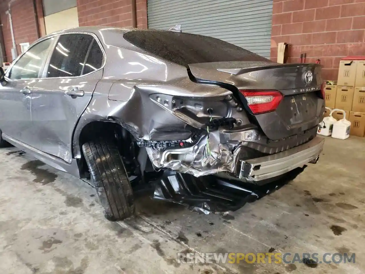 9 Photograph of a damaged car 4T1B11HK6KU714286 TOYOTA CAMRY 2019