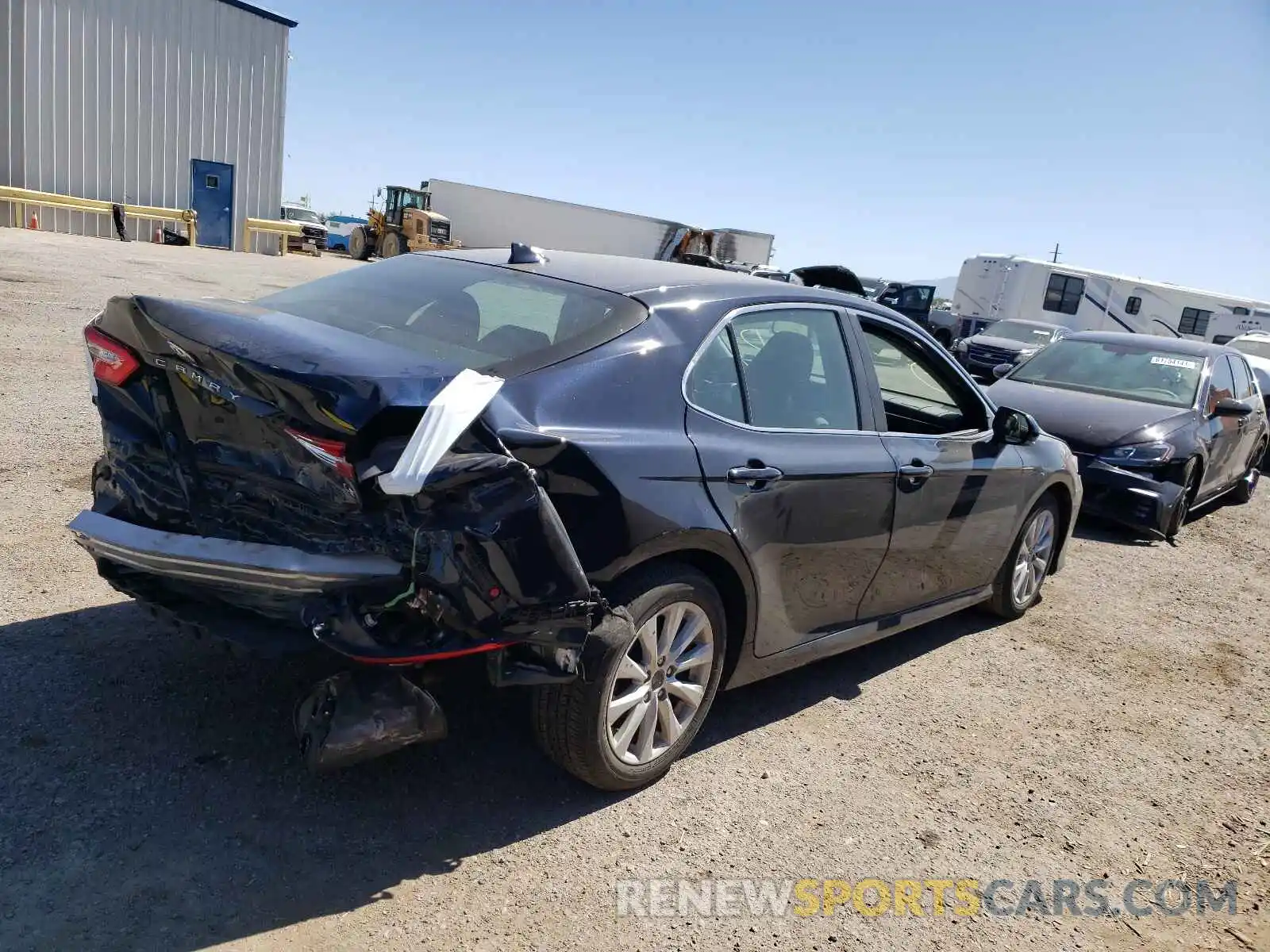 4 Photograph of a damaged car 4T1B11HK6KU714420 TOYOTA CAMRY 2019