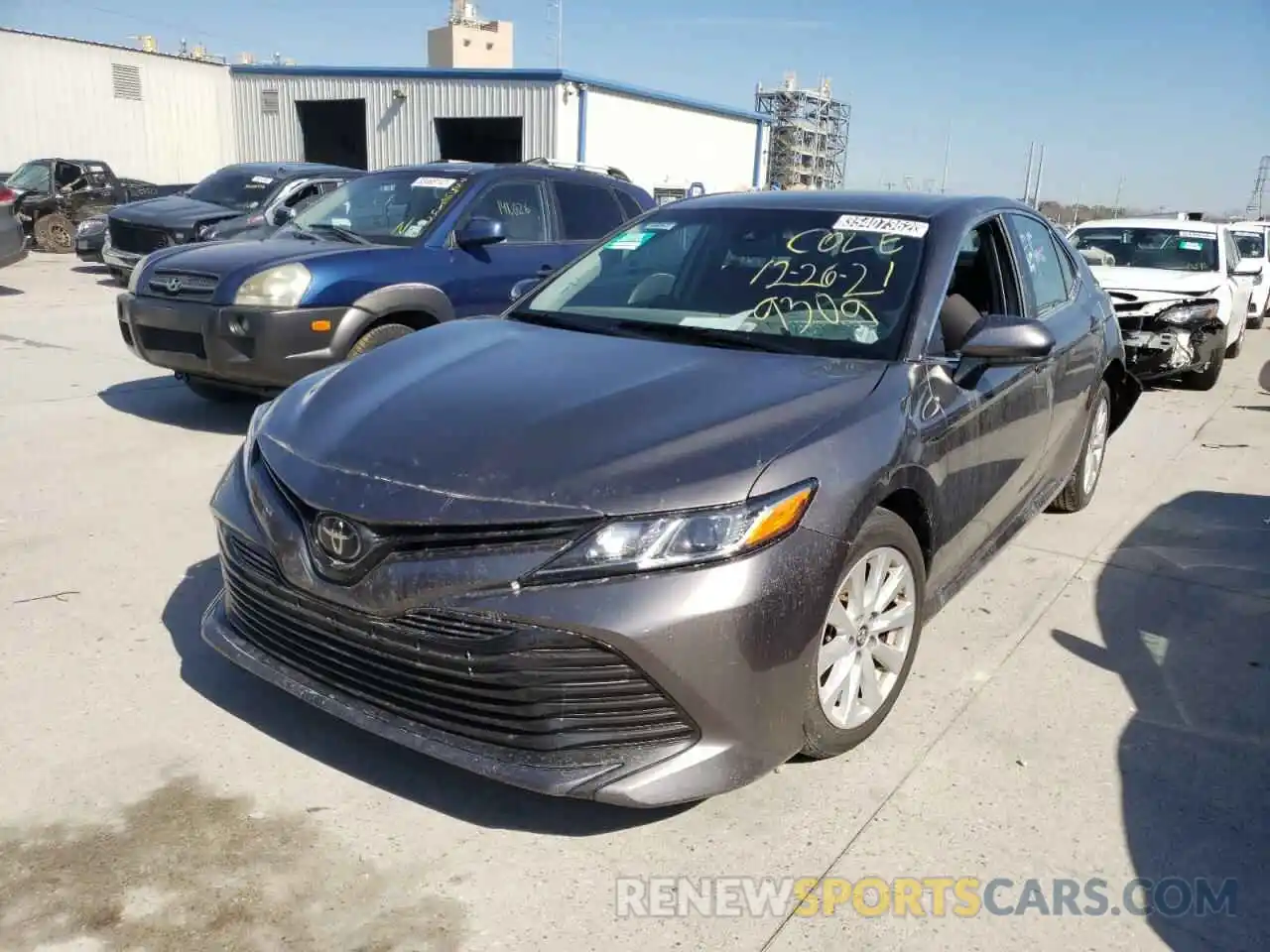 2 Photograph of a damaged car 4T1B11HK6KU719309 TOYOTA CAMRY 2019