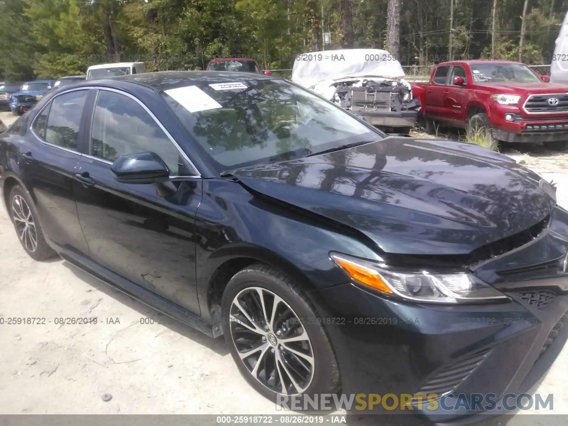 1 Photograph of a damaged car 4T1B11HK6KU719410 TOYOTA CAMRY 2019