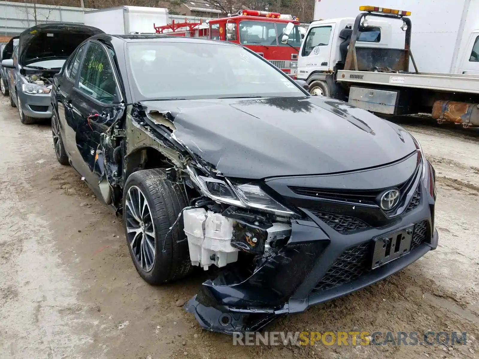 1 Photograph of a damaged car 4T1B11HK6KU719441 TOYOTA CAMRY 2019