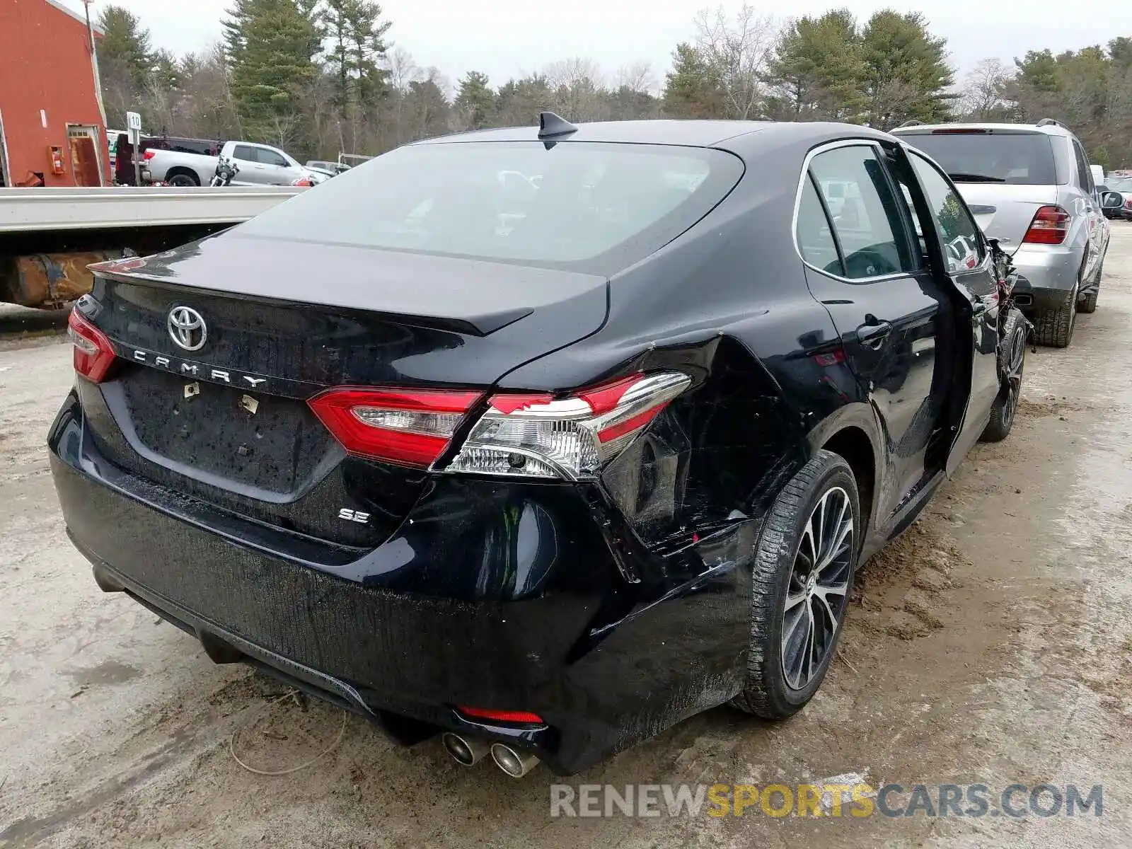 4 Photograph of a damaged car 4T1B11HK6KU719441 TOYOTA CAMRY 2019