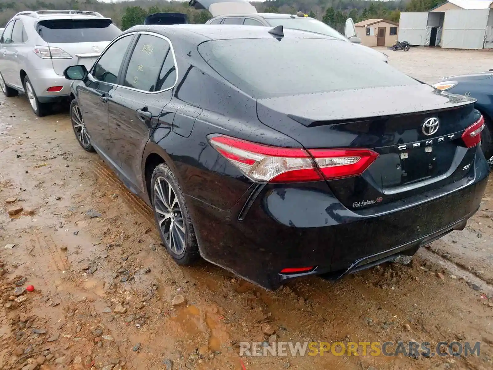 3 Photograph of a damaged car 4T1B11HK6KU720153 TOYOTA CAMRY 2019