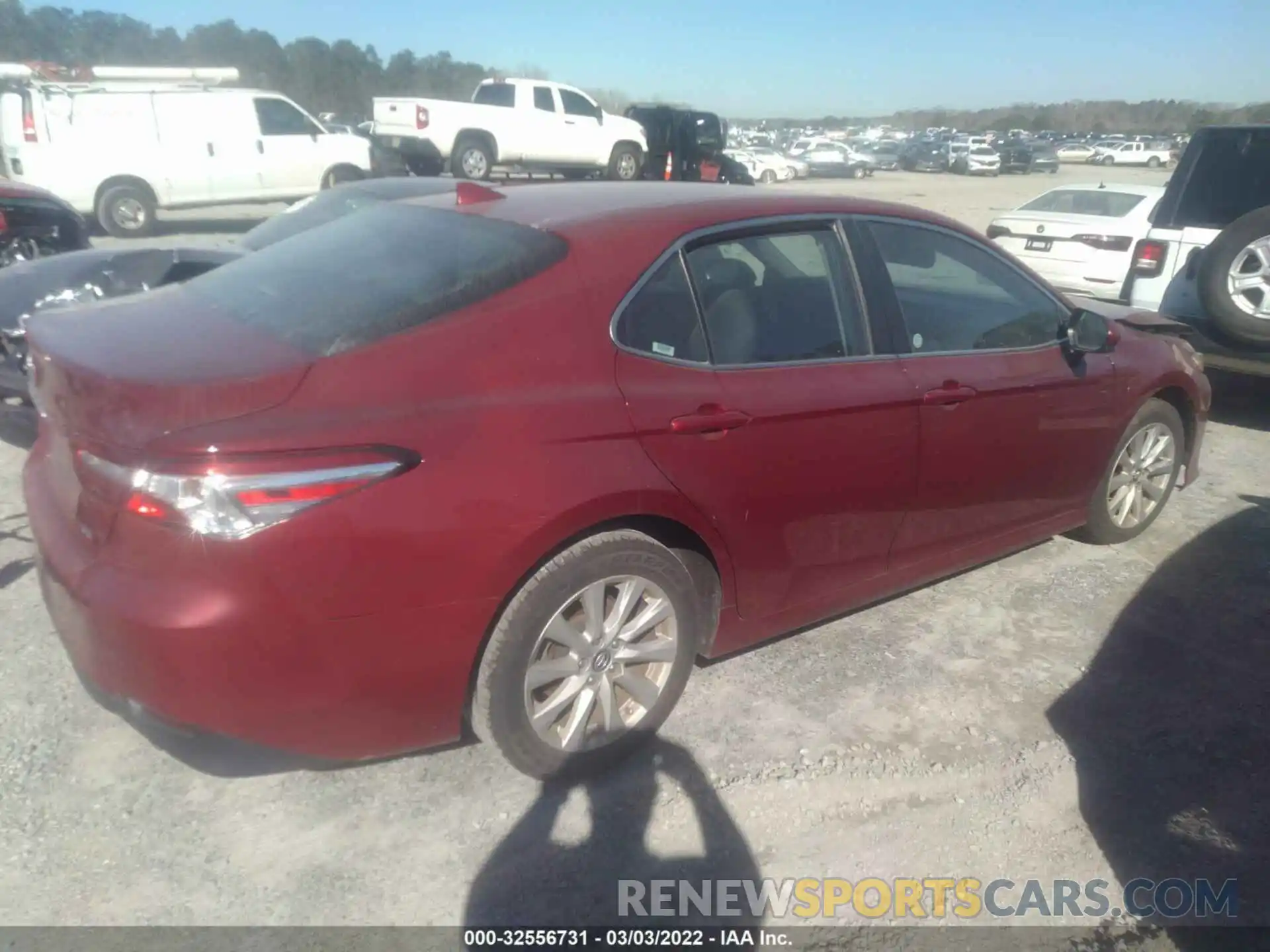 4 Photograph of a damaged car 4T1B11HK6KU720556 TOYOTA CAMRY 2019