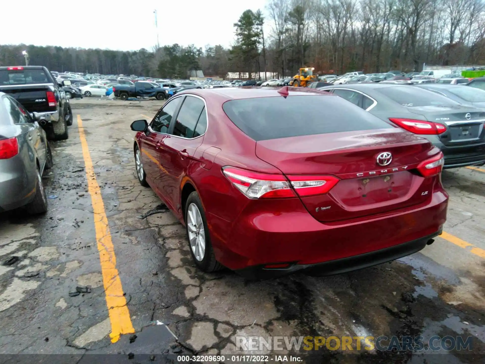 3 Photograph of a damaged car 4T1B11HK6KU721609 TOYOTA CAMRY 2019