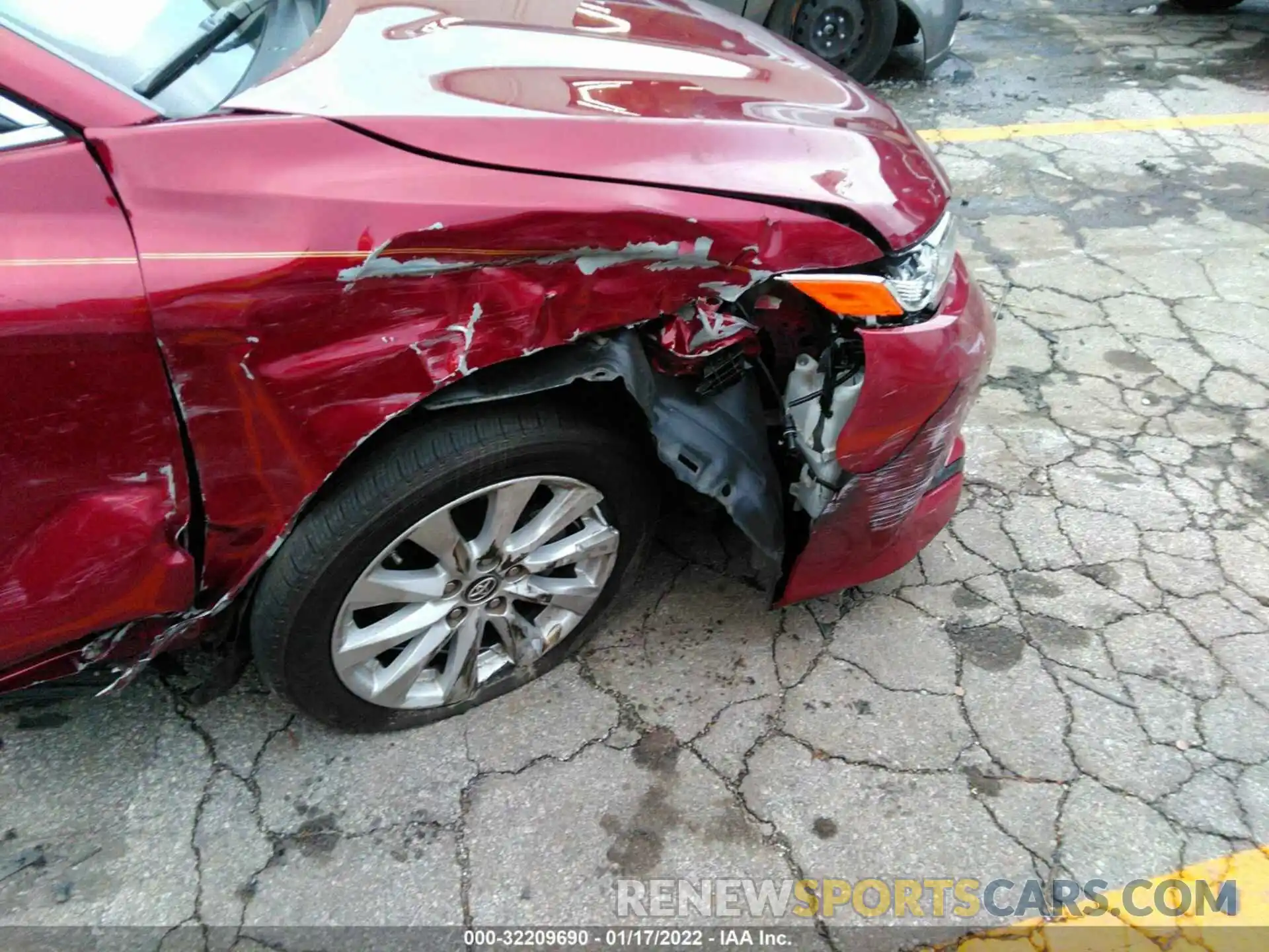 6 Photograph of a damaged car 4T1B11HK6KU721609 TOYOTA CAMRY 2019