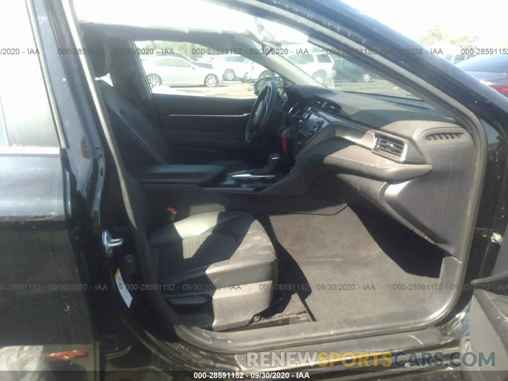 5 Photograph of a damaged car 4T1B11HK6KU722274 TOYOTA CAMRY 2019