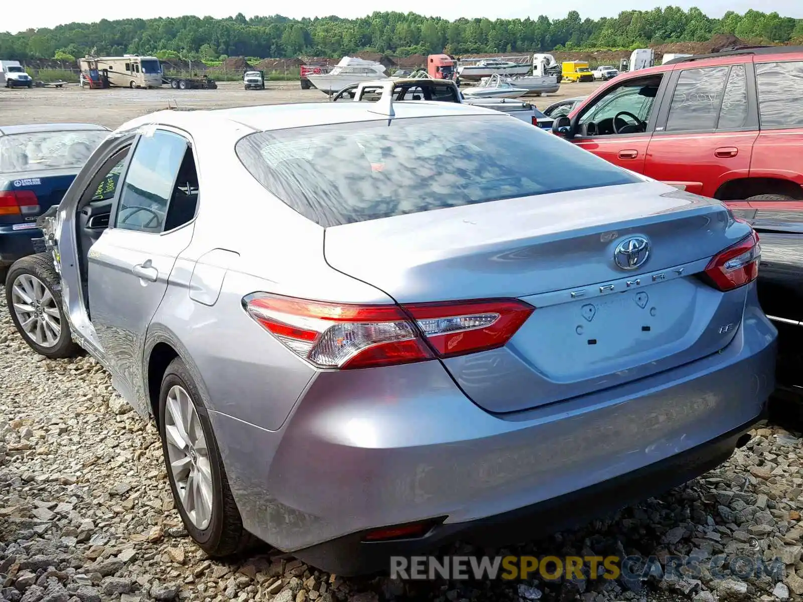 3 Photograph of a damaged car 4T1B11HK6KU723523 TOYOTA CAMRY 2019