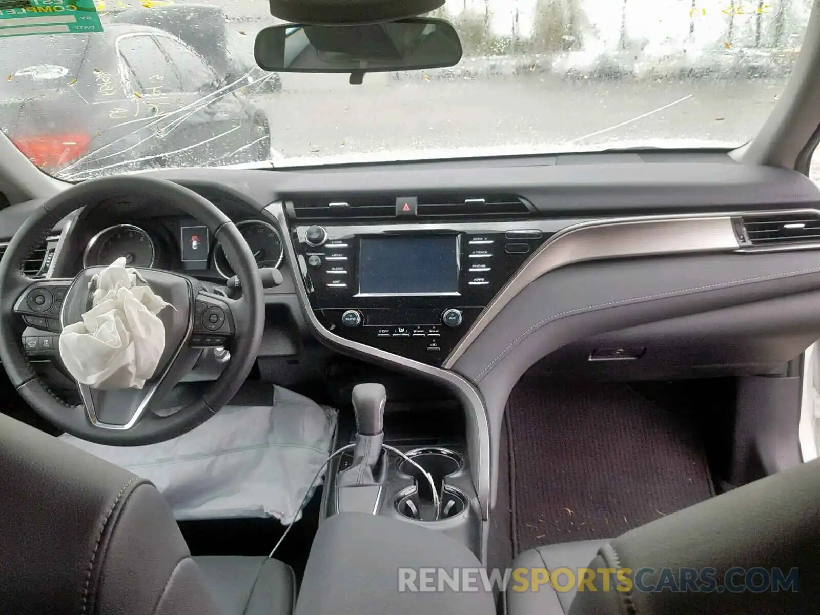 9 Фотография поврежденного автомобиля 4T1B11HK6KU724378 TOYOTA CAMRY 2019