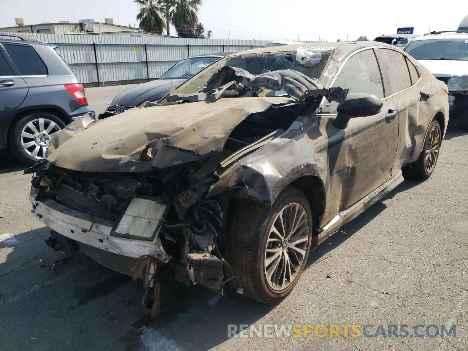 2 Photograph of a damaged car 4T1B11HK6KU725546 TOYOTA CAMRY 2019