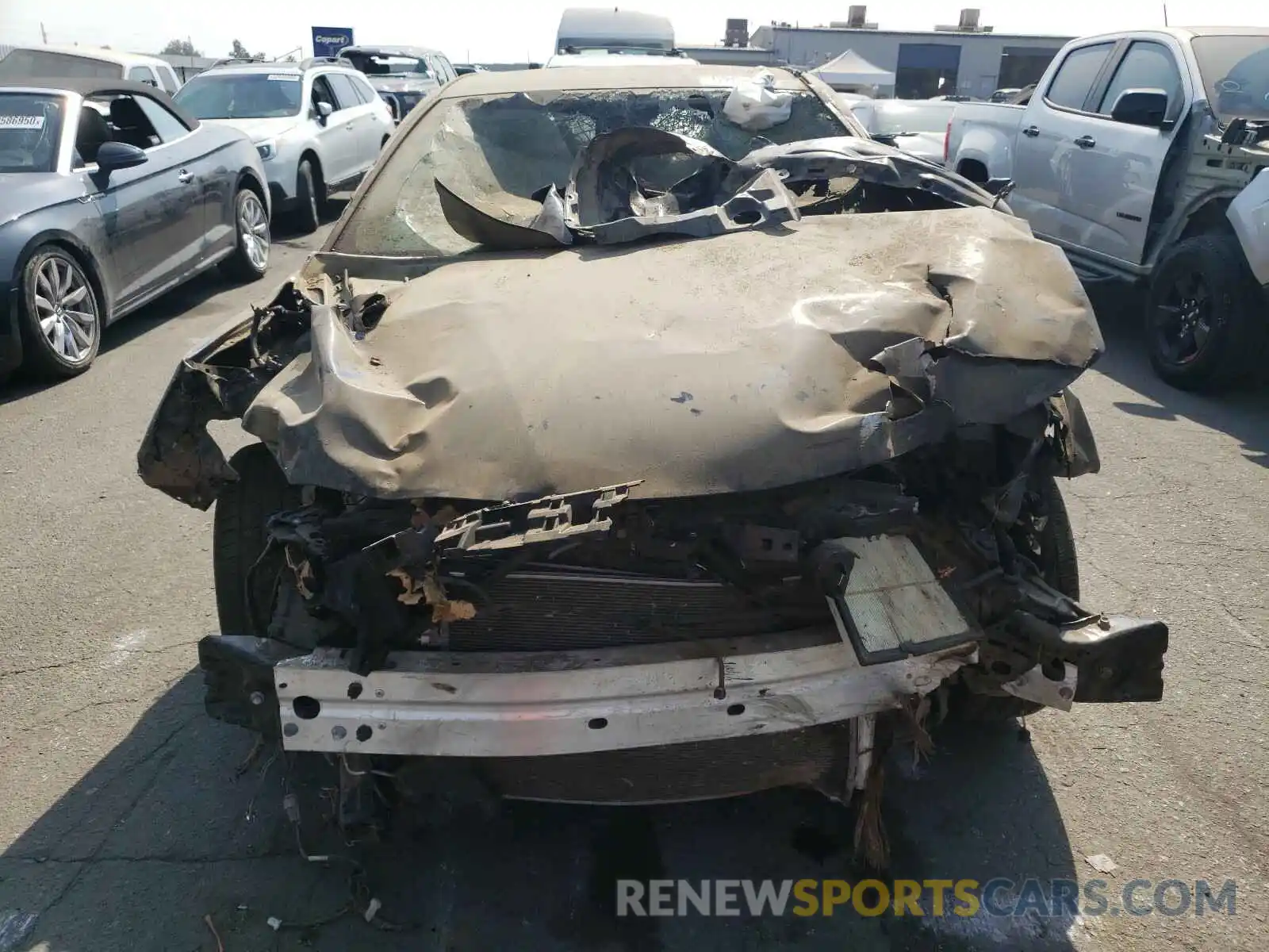 9 Photograph of a damaged car 4T1B11HK6KU725546 TOYOTA CAMRY 2019