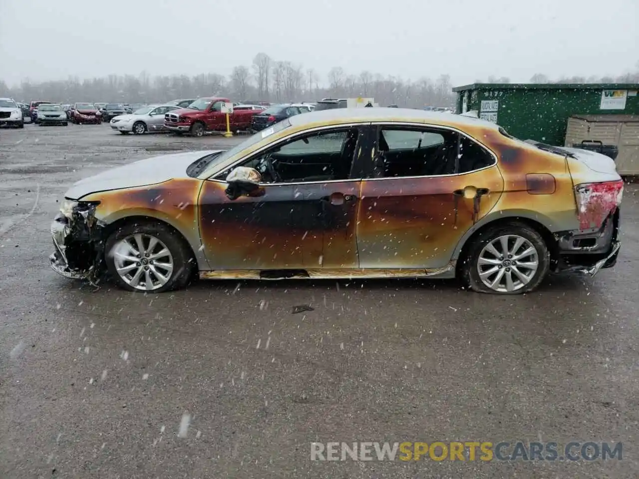 9 Photograph of a damaged car 4T1B11HK6KU727782 TOYOTA CAMRY 2019