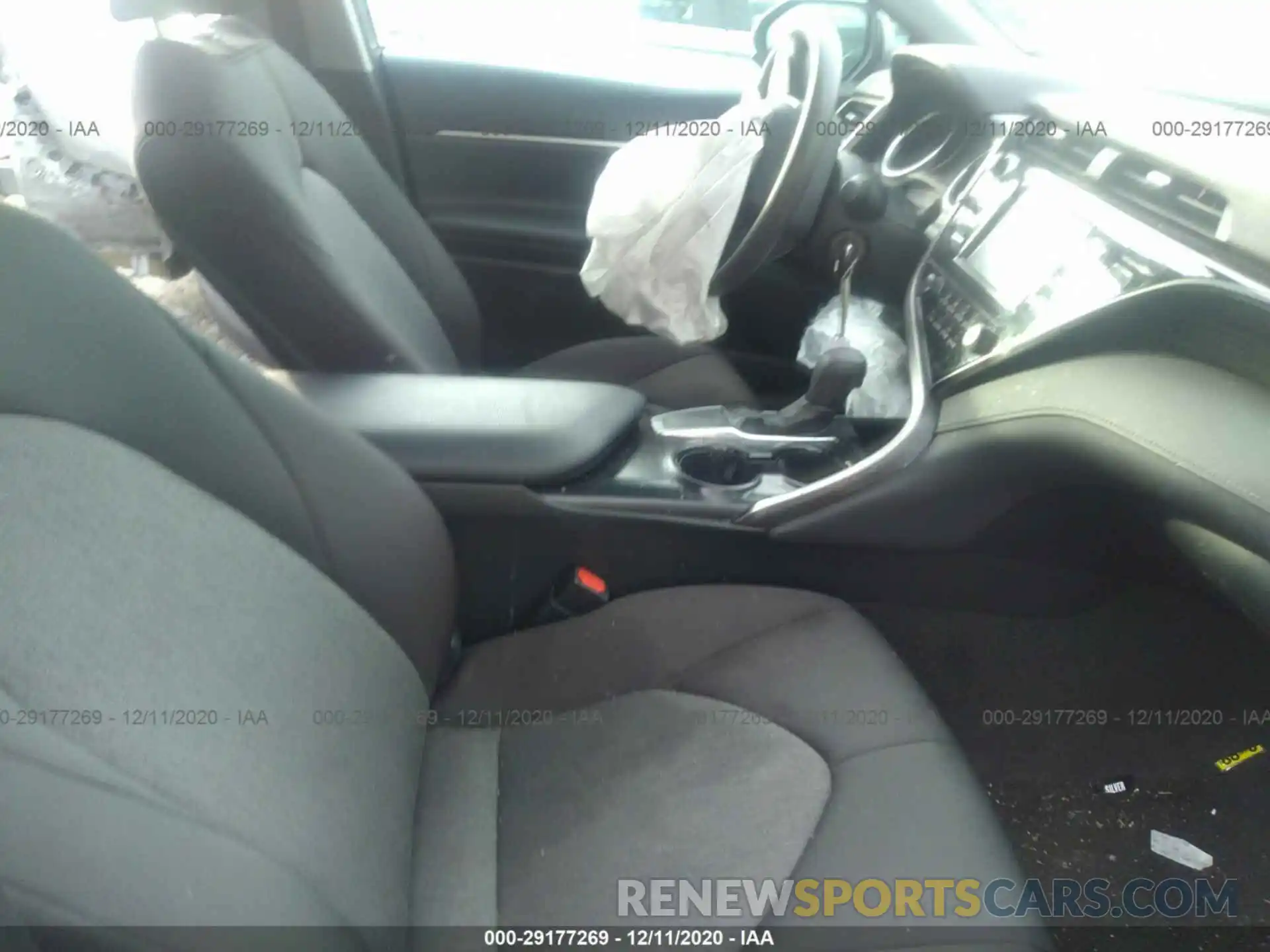 5 Photograph of a damaged car 4T1B11HK6KU728138 TOYOTA CAMRY 2019