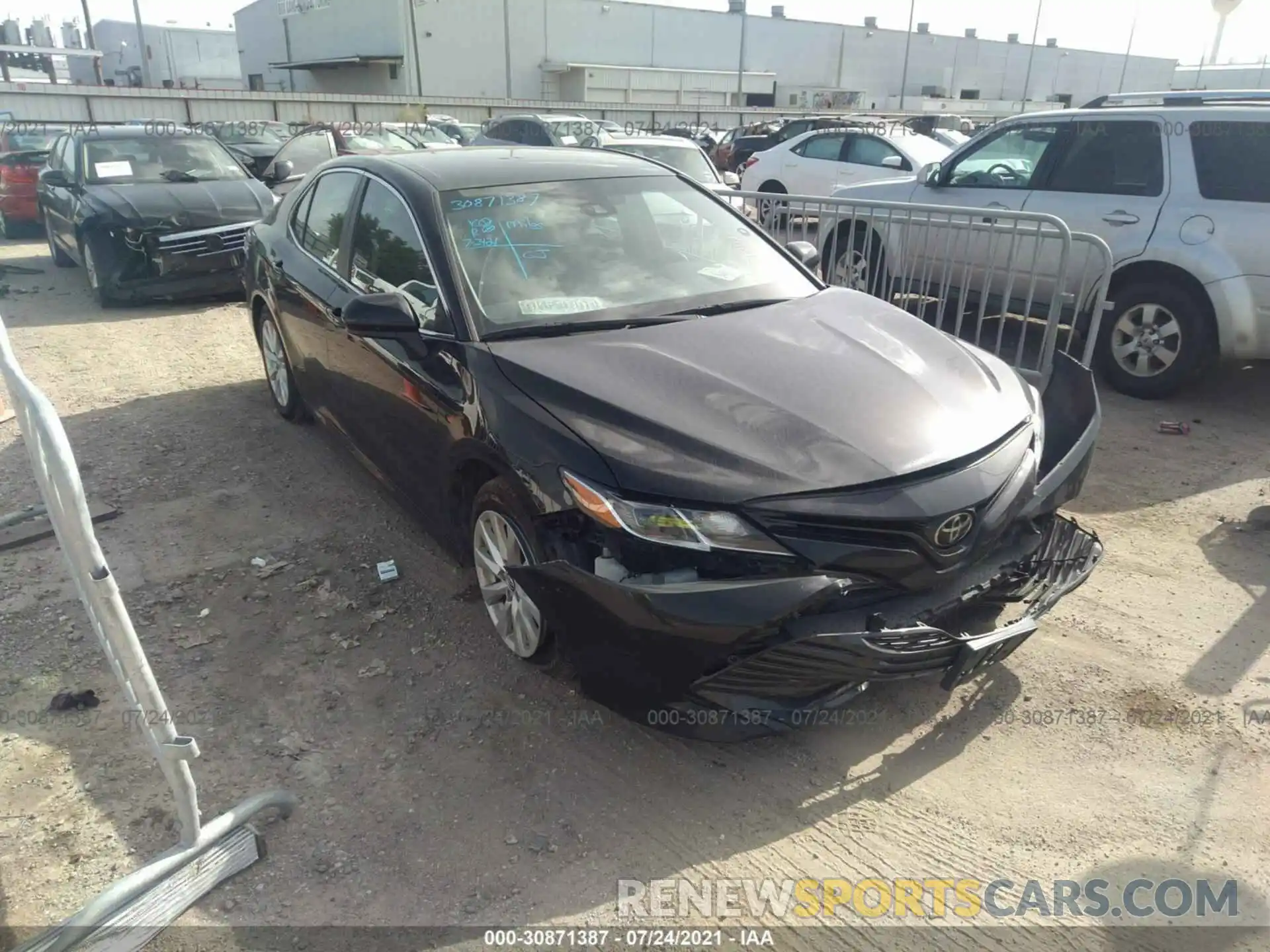 1 Photograph of a damaged car 4T1B11HK6KU729600 TOYOTA CAMRY 2019