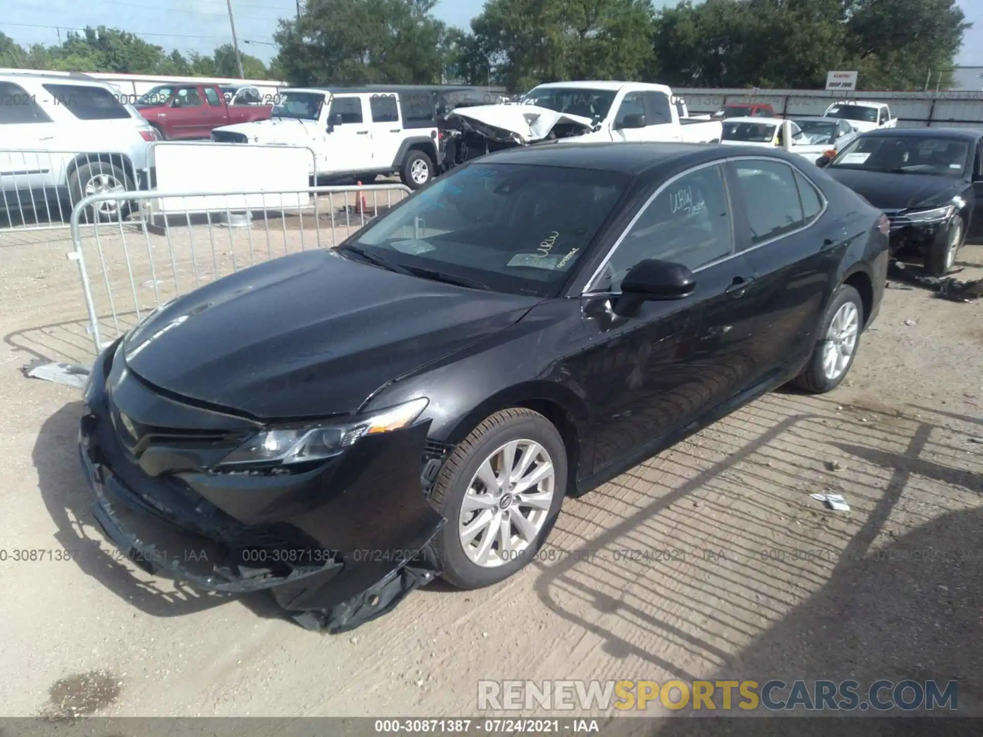 2 Photograph of a damaged car 4T1B11HK6KU729600 TOYOTA CAMRY 2019