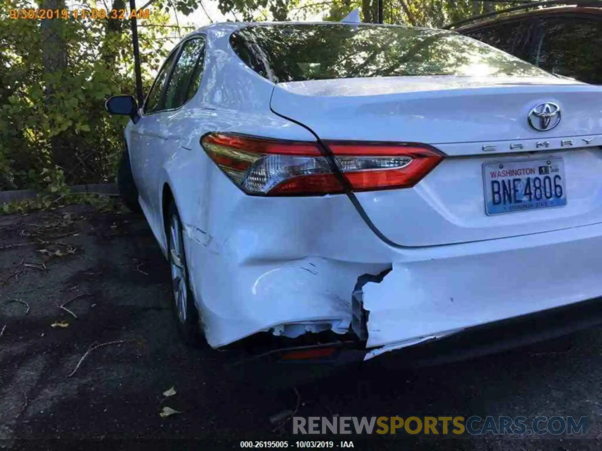 17 Photograph of a damaged car 4T1B11HK6KU729645 TOYOTA CAMRY 2019