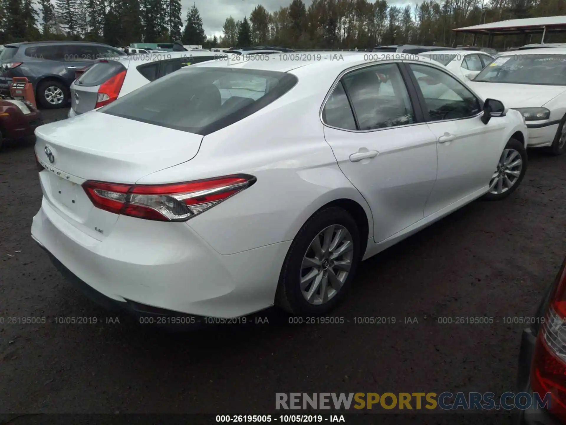 4 Фотография поврежденного автомобиля 4T1B11HK6KU729645 TOYOTA CAMRY 2019