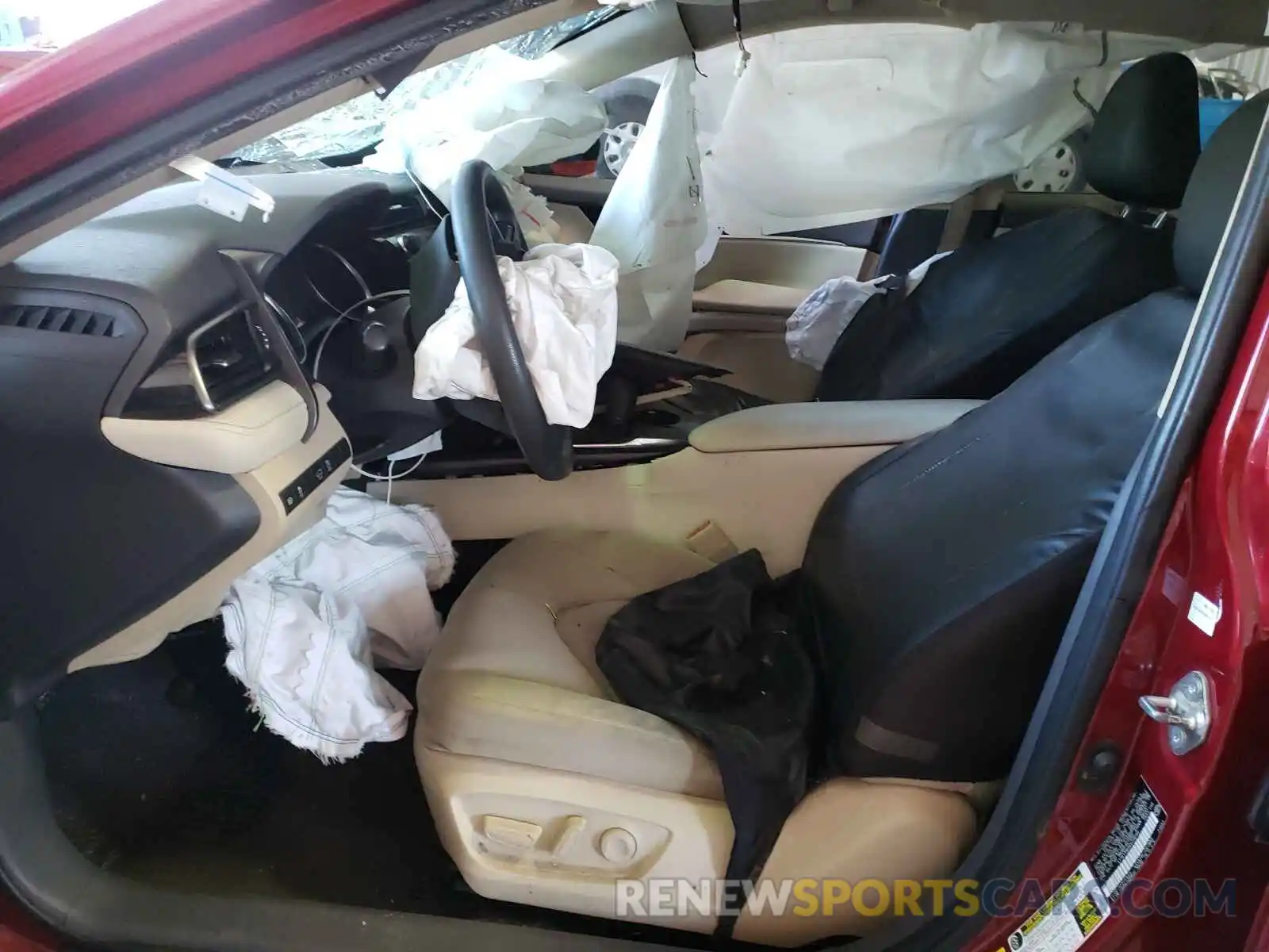 5 Photograph of a damaged car 4T1B11HK6KU729788 TOYOTA CAMRY 2019