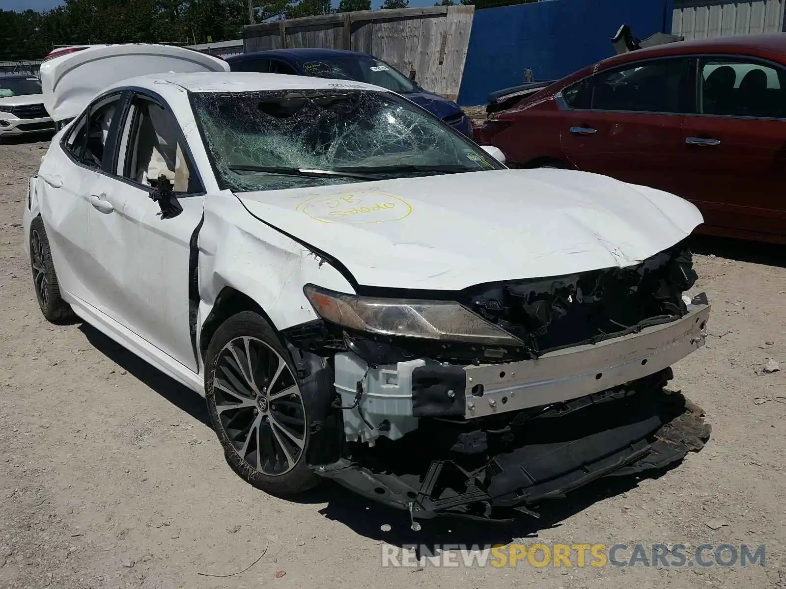 1 Photograph of a damaged car 4T1B11HK6KU730066 TOYOTA CAMRY 2019