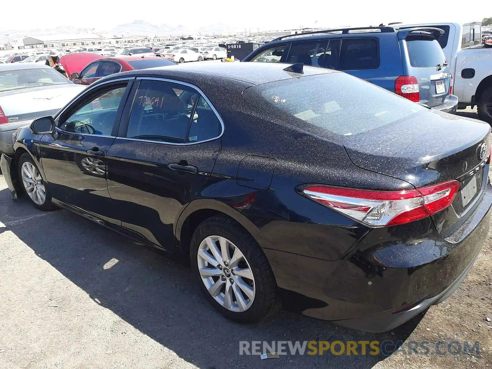 3 Photograph of a damaged car 4T1B11HK6KU730102 TOYOTA CAMRY 2019