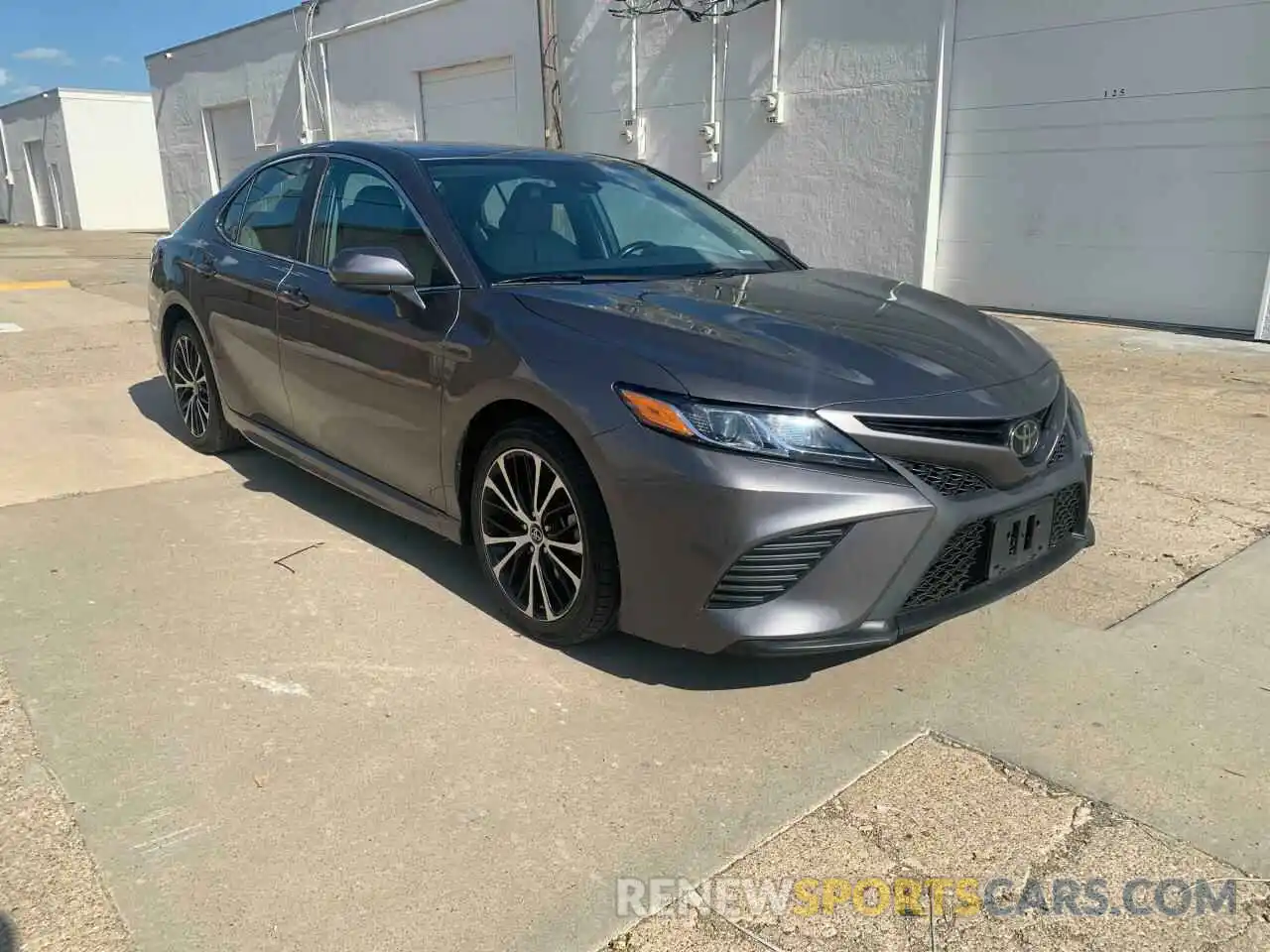 1 Photograph of a damaged car 4T1B11HK6KU730424 TOYOTA CAMRY 2019