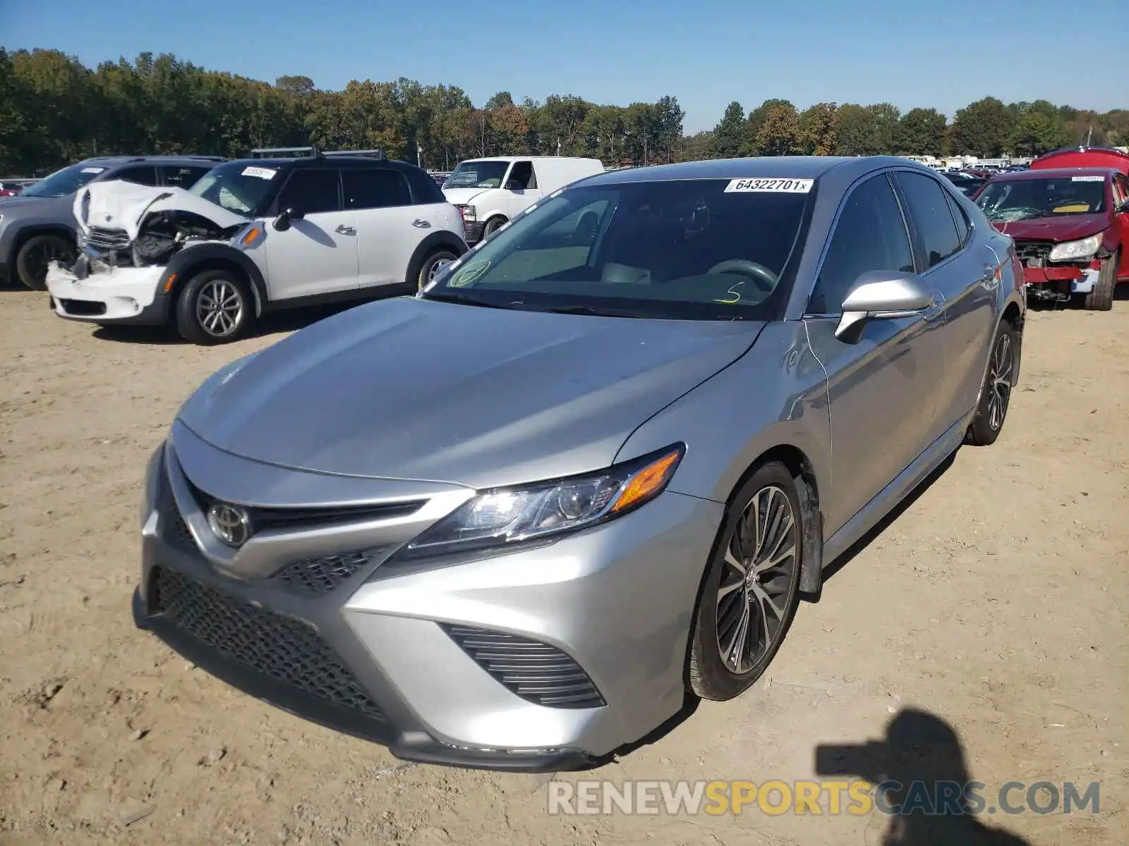 2 Photograph of a damaged car 4T1B11HK6KU733372 TOYOTA CAMRY 2019